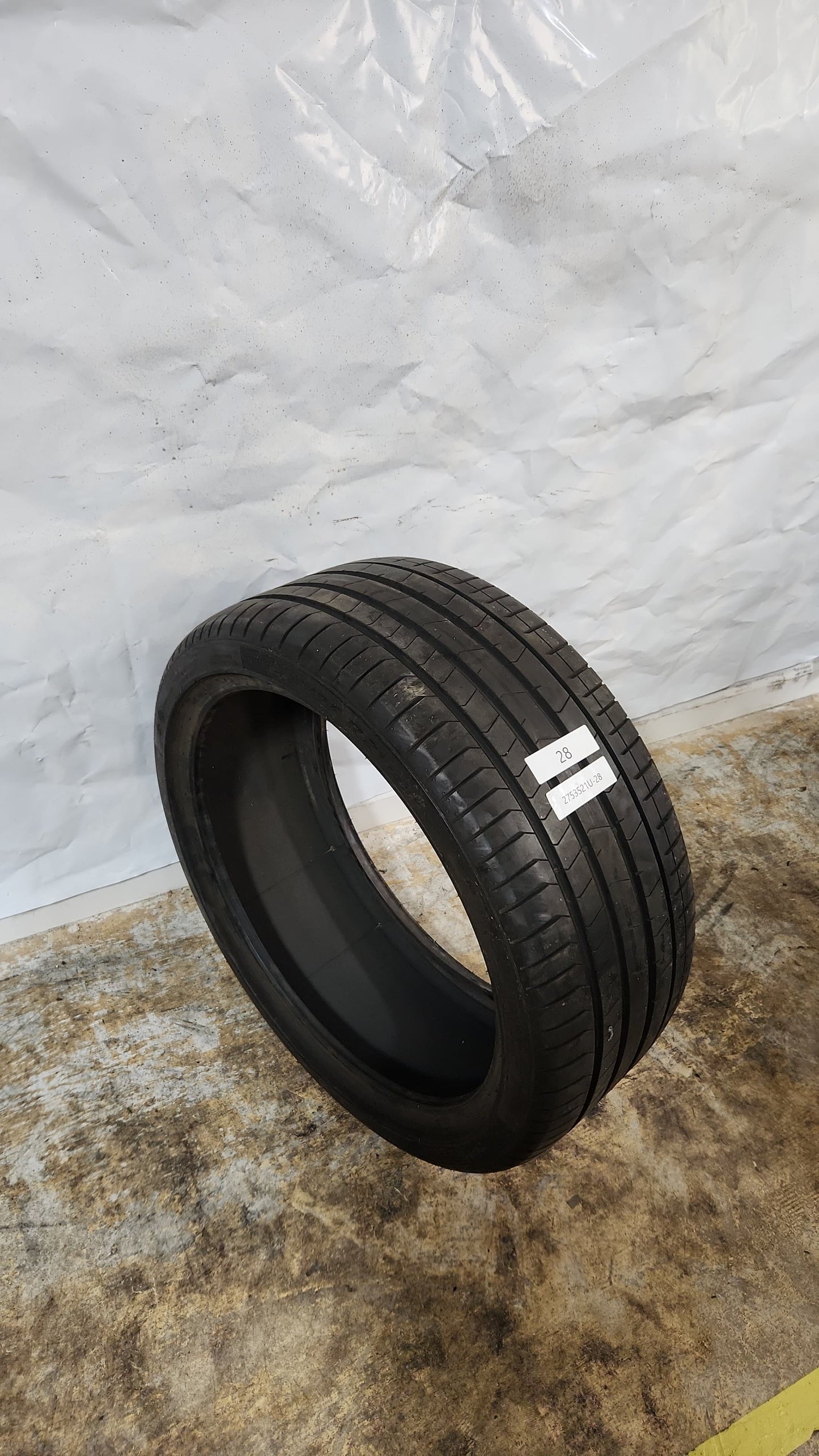 Used Tire - 275/35R21 Pirelli PZero
