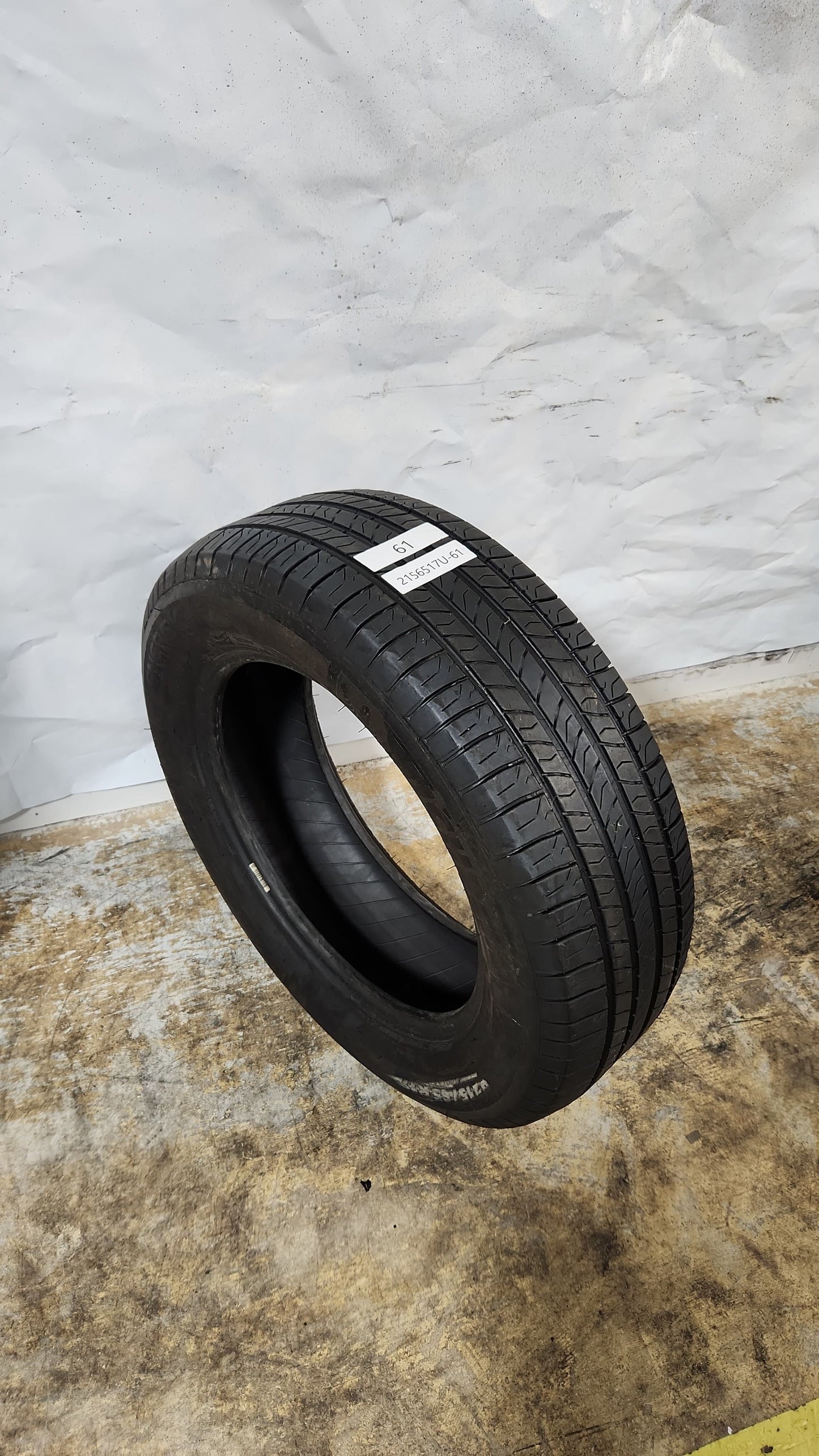 Used Tire - 215/65R17 Michelin Energy Saver A/S
