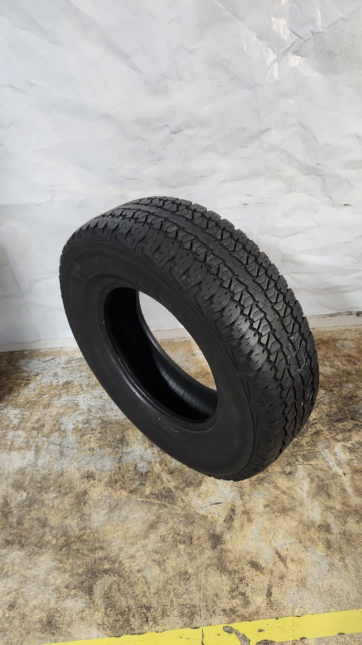 Used Tire - 255/75R17 Firestone Destination A/T