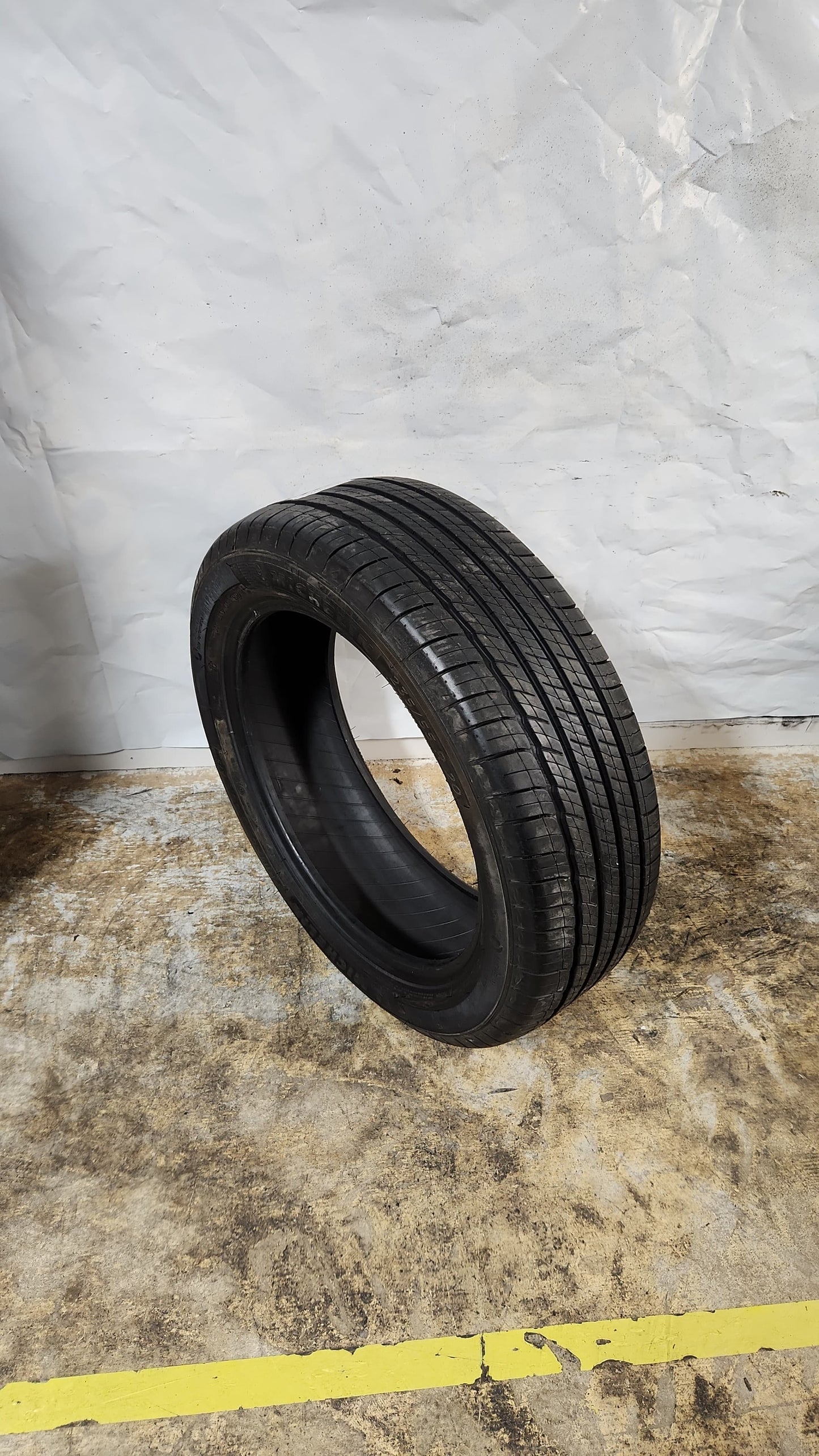 Used Tire - 235/55R20 Michelin Primacy Tour A/S