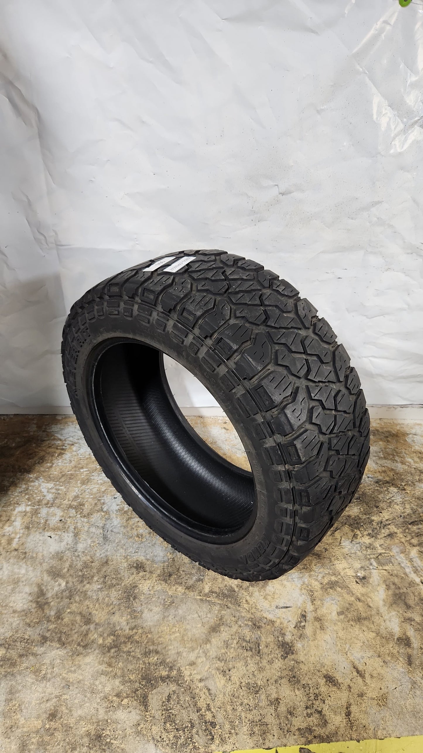 Set of 4 - 275/55R20 Kenda Klever R/T - Used Tires