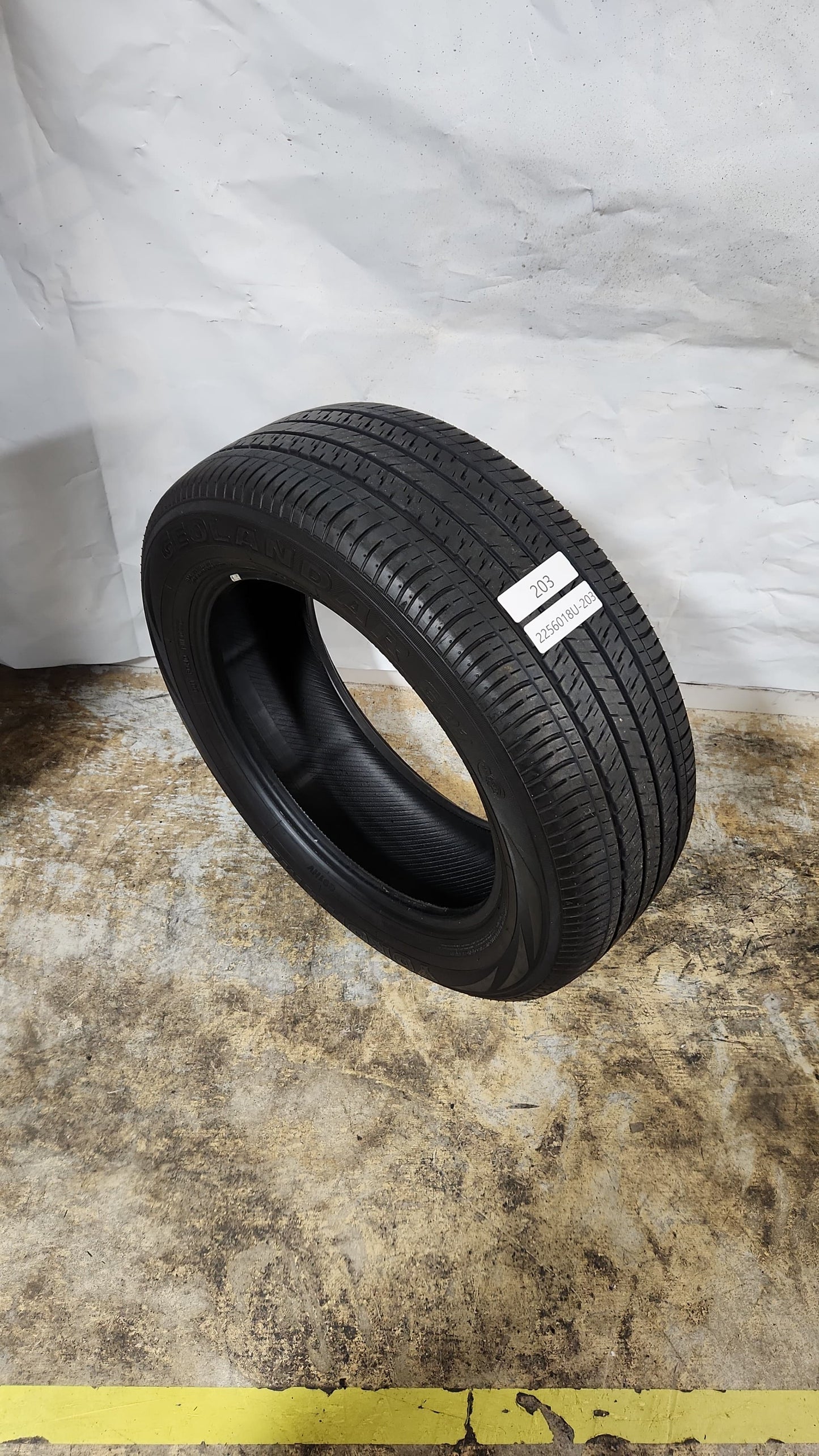 Used Tire - 225/60R18 Yokohama Geolandar G91HV