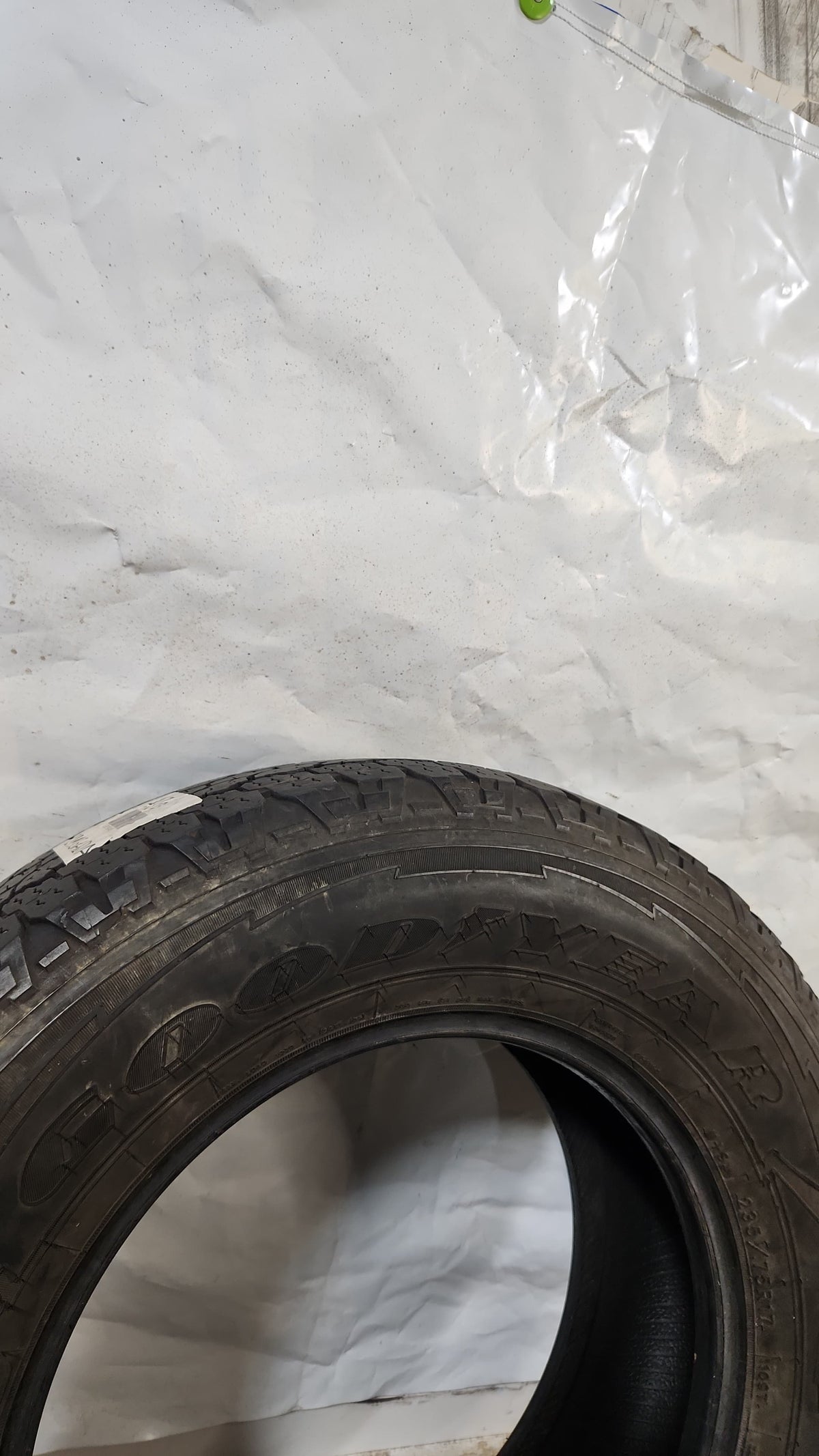 Used Tire - 235/75R17 Goodyear Wrangler All-Terrain Adventure