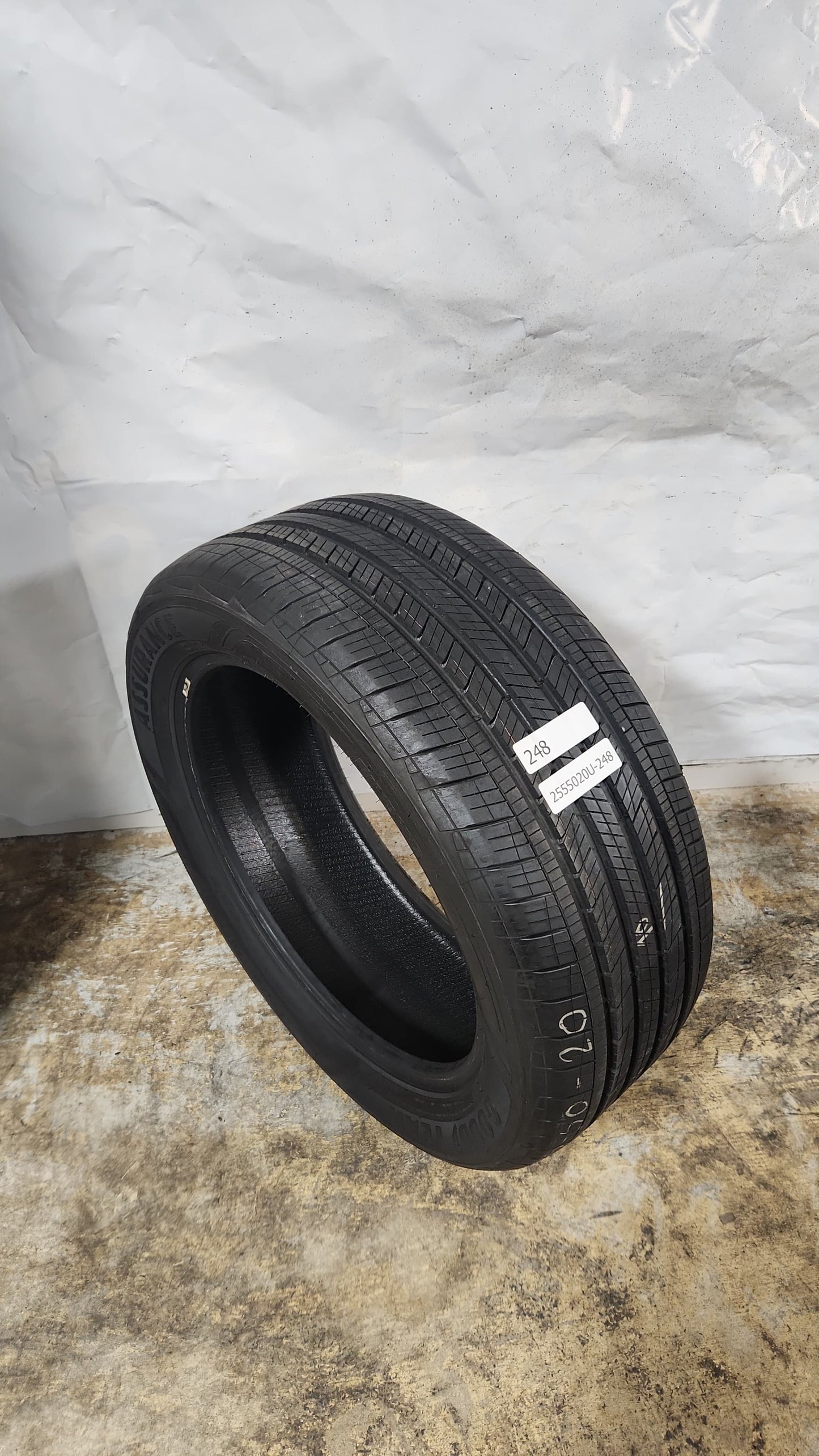 Used Tire - 255/50R20 Goodyear Assurance Finesse 7/32
