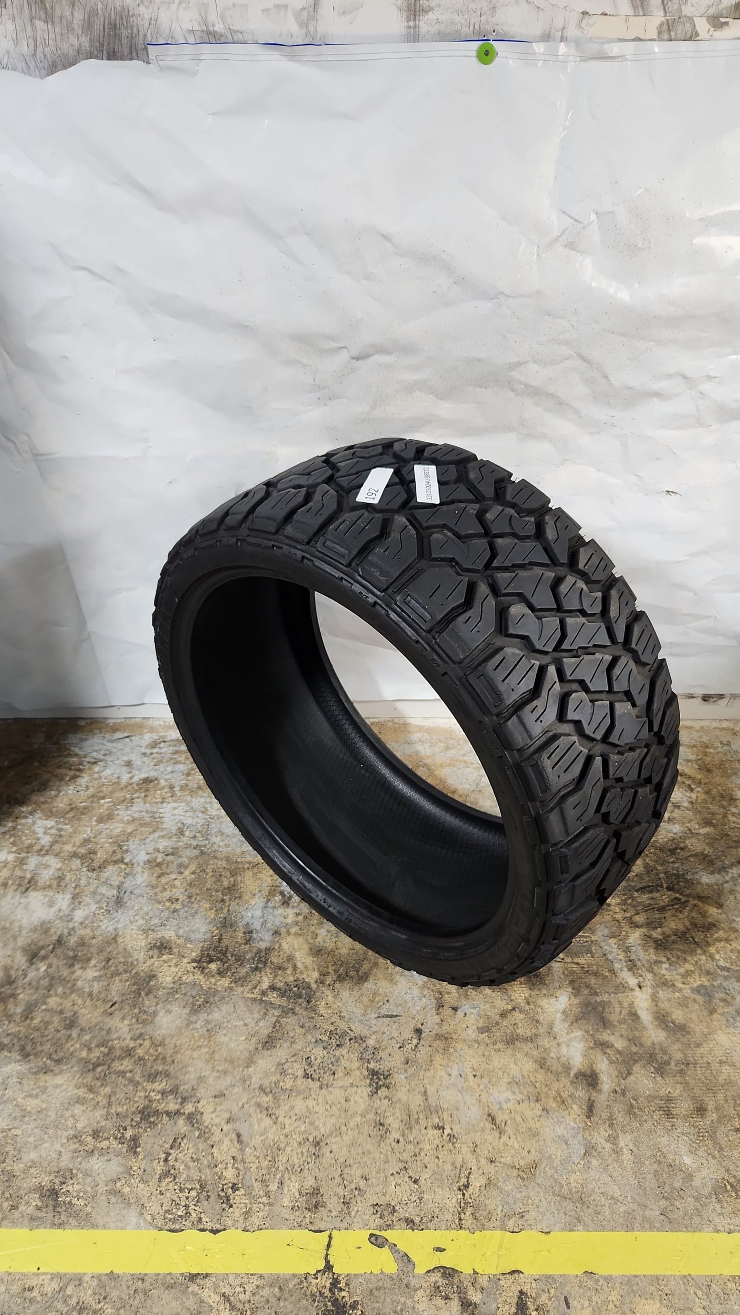 Set of 2 - 33X12.50R24 Kenda Klever R/T KR601 - Used Tires