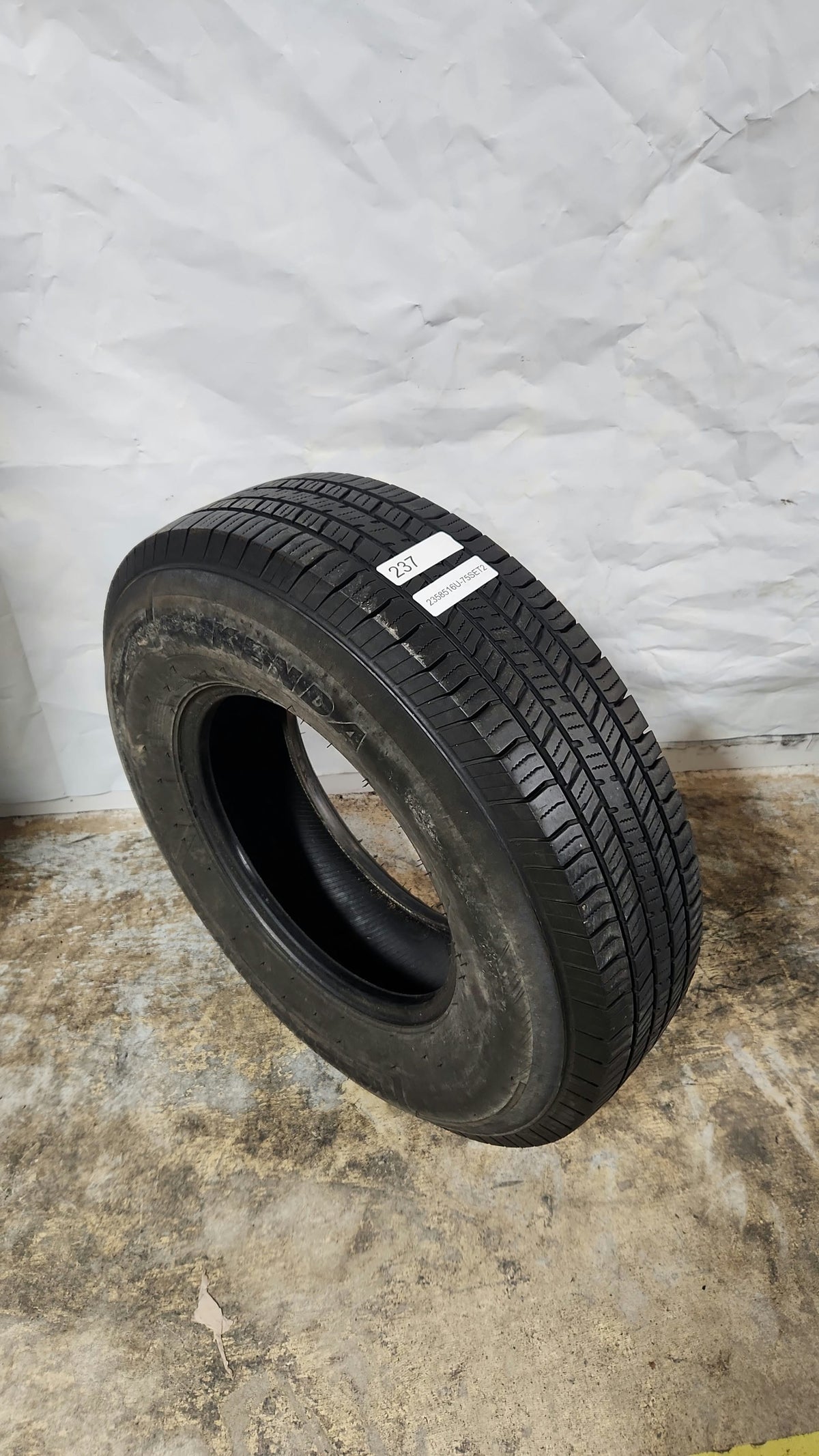 Set of 2 - 235/85R16 Kenda Klever H/T - Used Tires