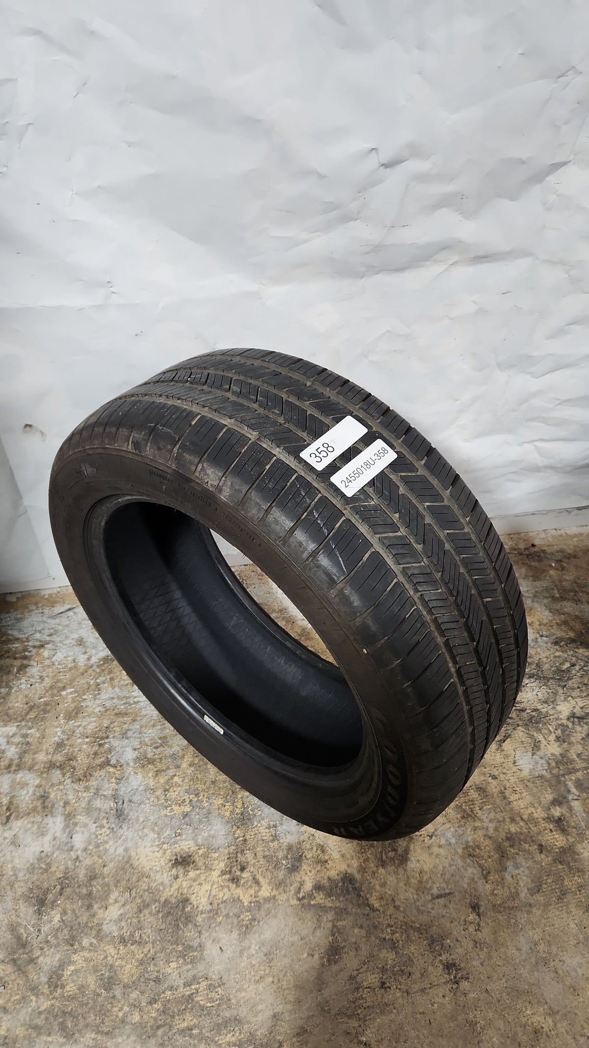 Used Tire - 245/50R18 Goodyear Eagle LS2