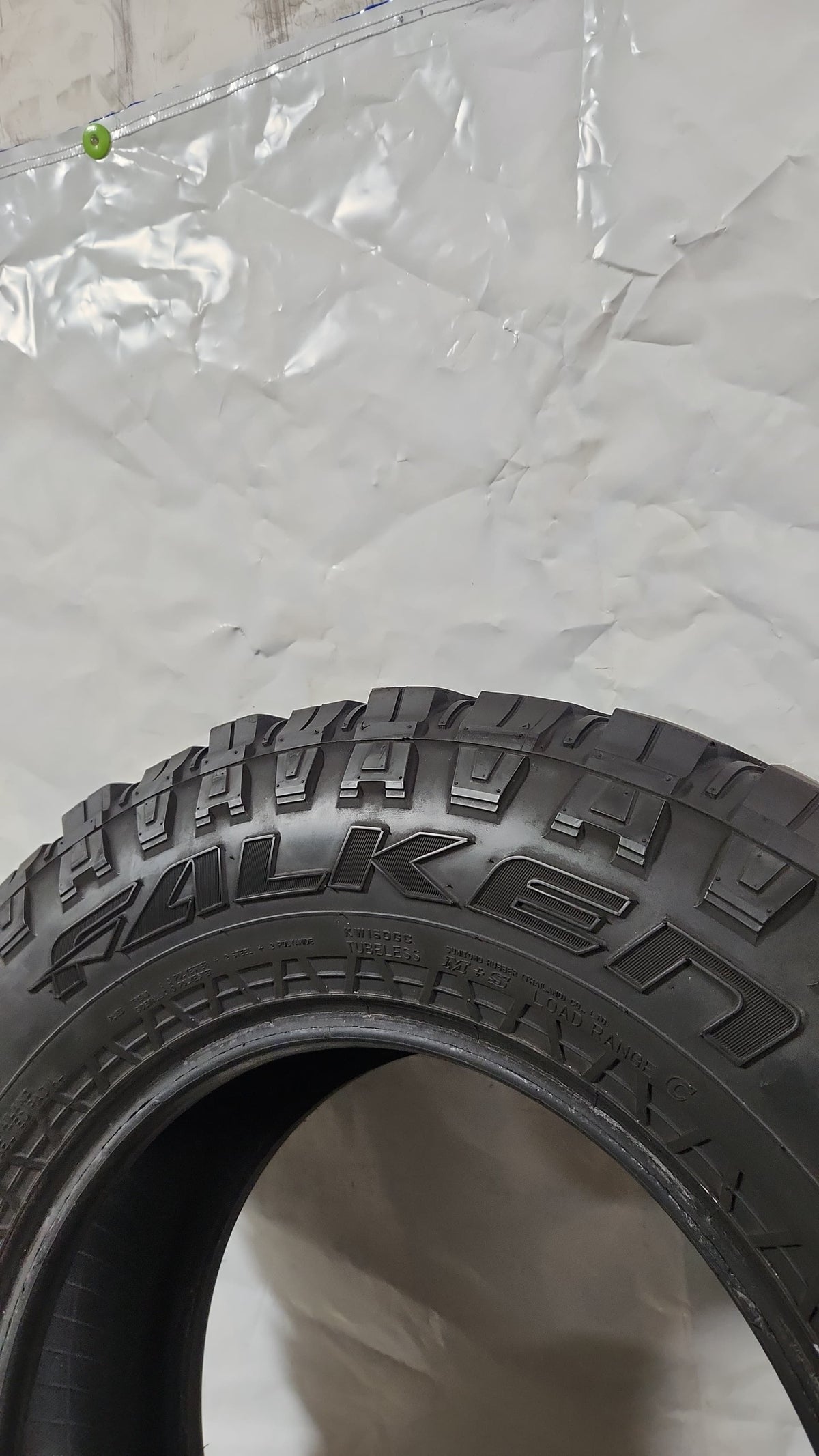 Used Tire - 285/70R17 Falken Wildpeak M/T 01
