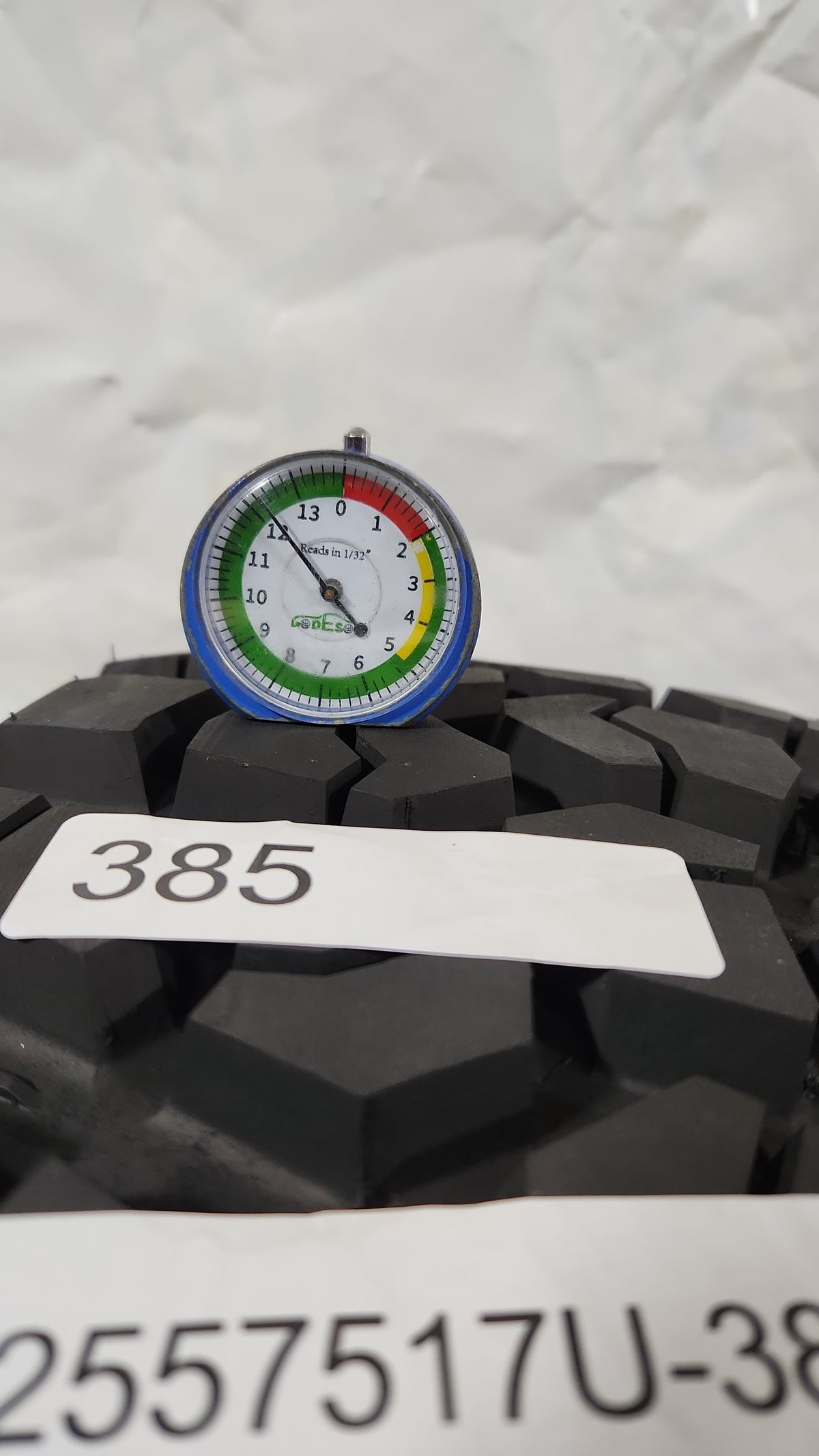 Used Tire - 255/75R17 BFGoodrich Mud-Terrain T/A 12/32