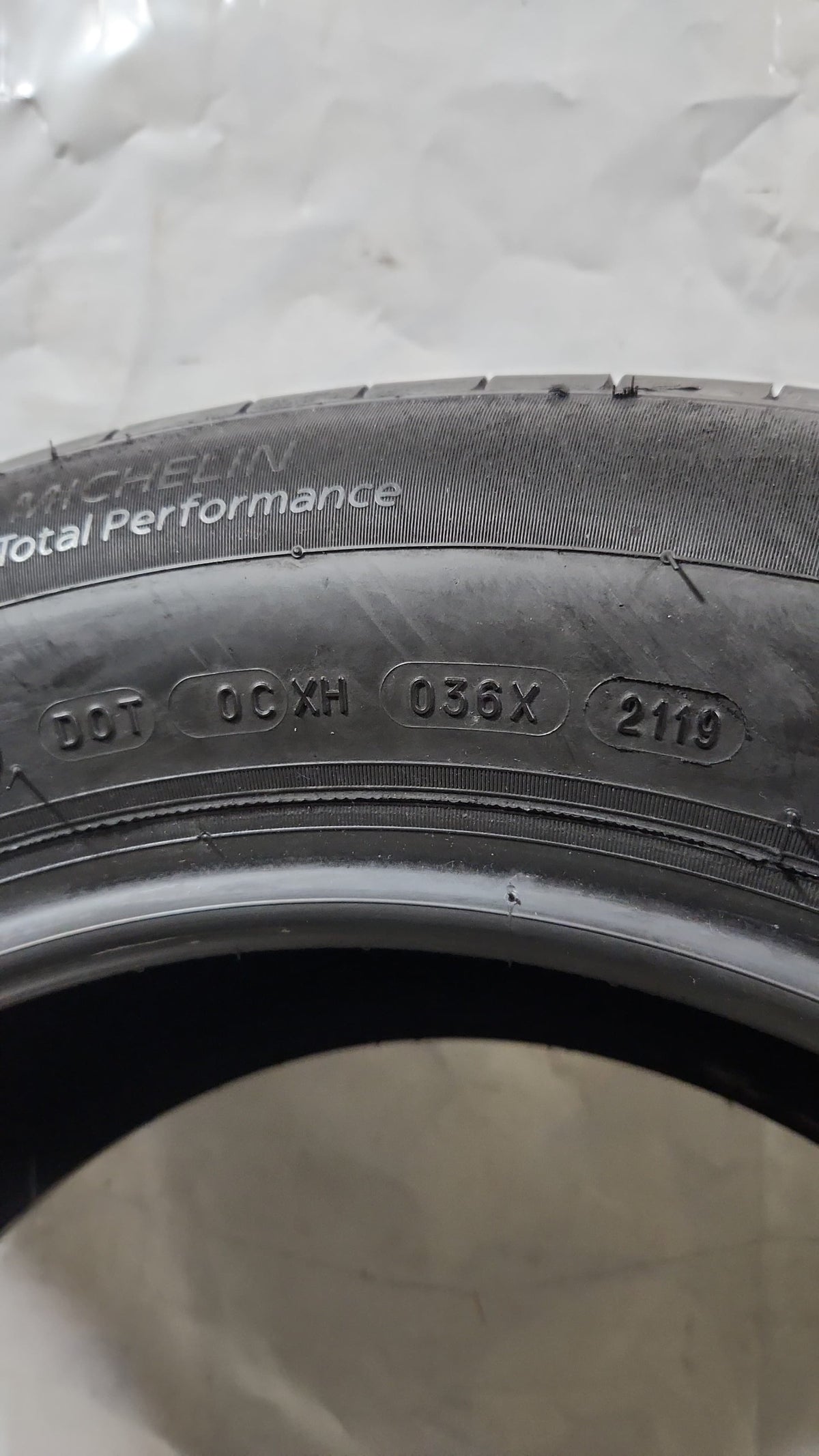 Used Tire - 225/60R17 Michelin Primacy A/S 99 SL