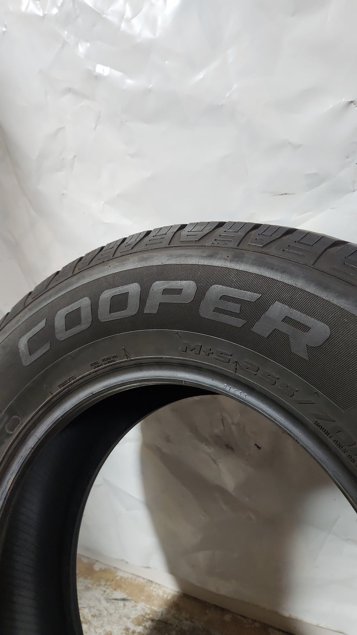 Used Tire - 255/70R17 Cooper Discoverer SRX