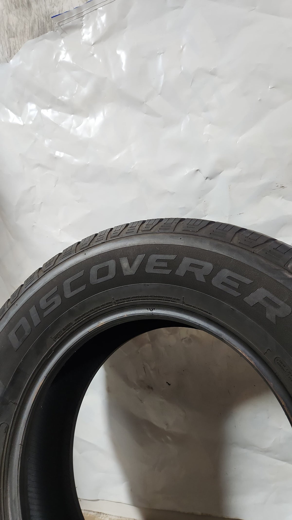 Used Tire - 255/70R17 Cooper Discoverer SRX