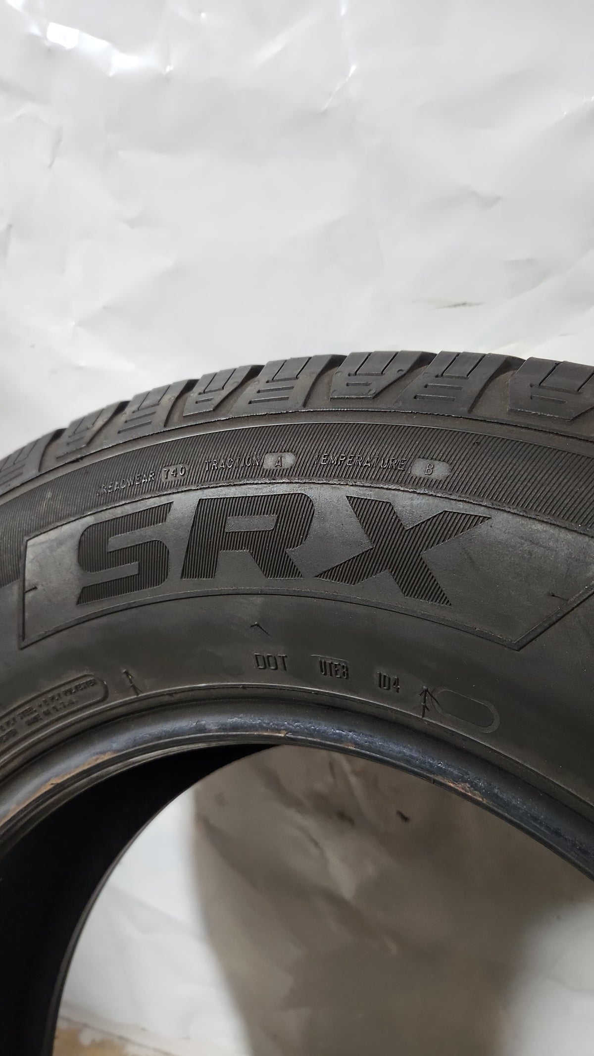 Used Tire - 255/70R17 Cooper Discoverer SRX