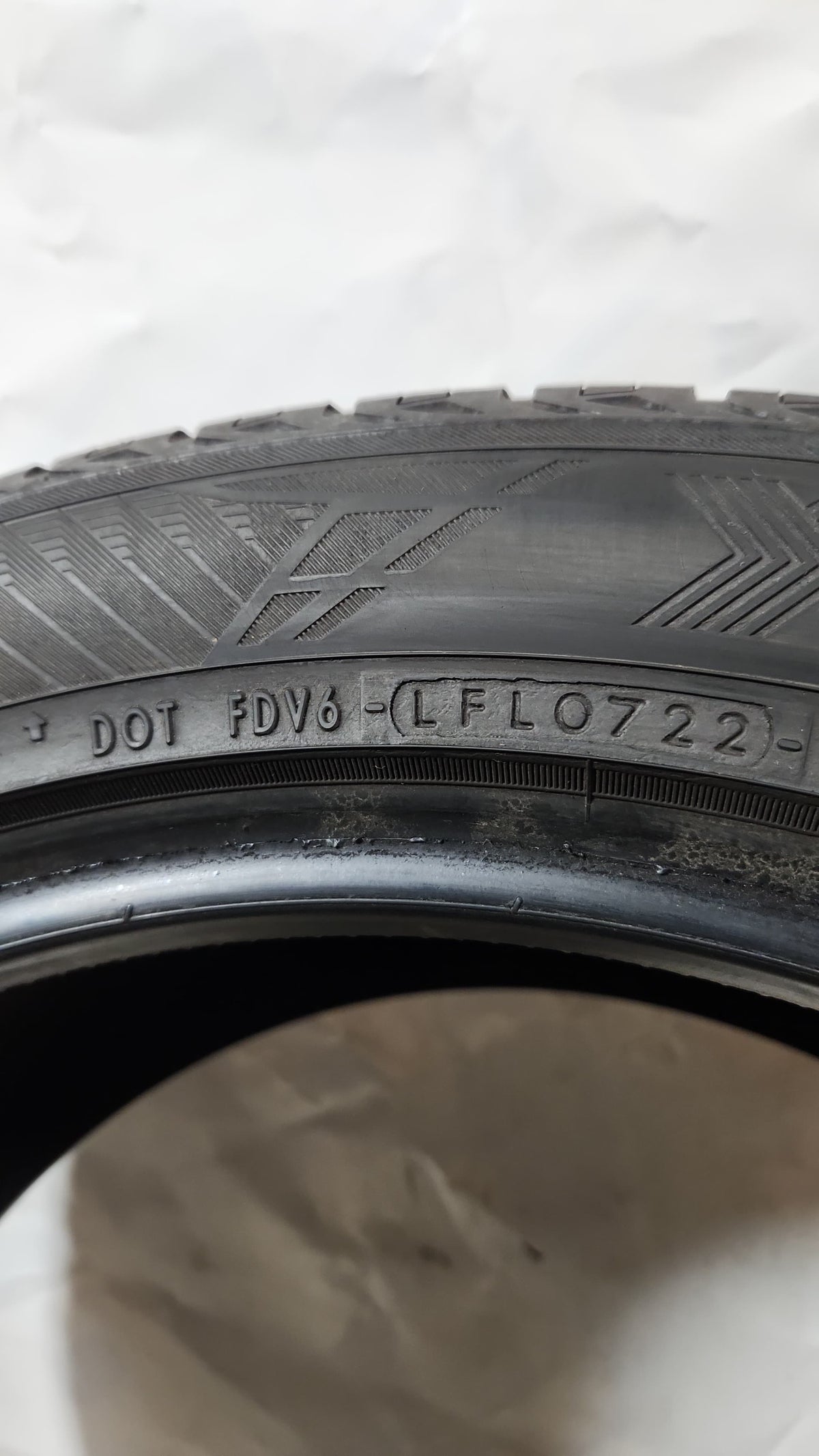 Used Tire - 275/45R21 Yokohama Geolandar X-CV G057 110 XL