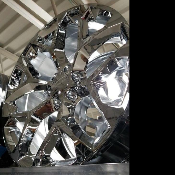 SnowFlakes Replica +31 24x10 6x139.7 (6x5.5) Chrome With 33x12.50R24 Haida Packages or Similar - Tires and Engine Performance