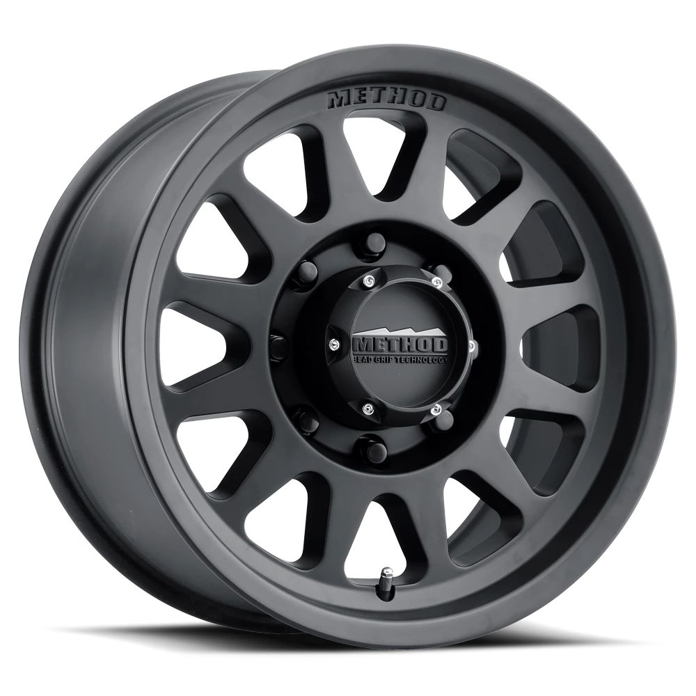 Method 704-HD 17x9 8x165.1 (8x6.5) 18mm Matte Black MR70479080518H