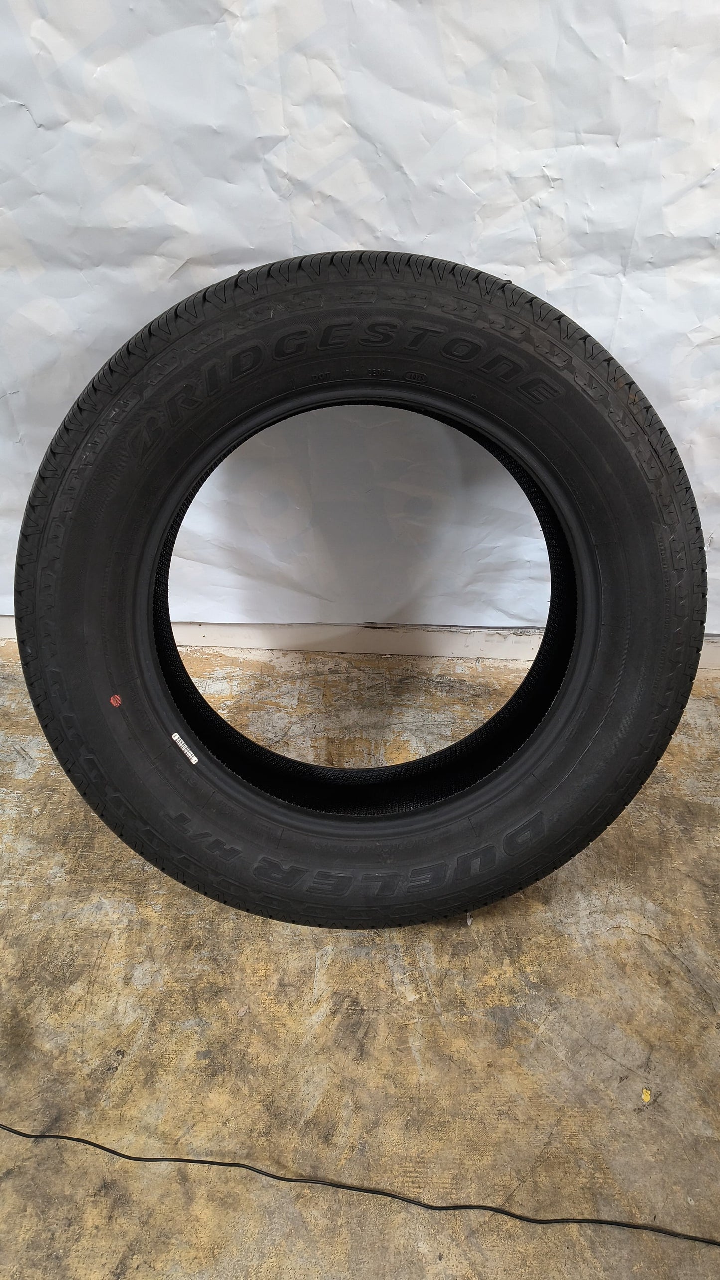 SET OF 4 - 265/60R20 Bridgestone Dueler H/T - Used Tires