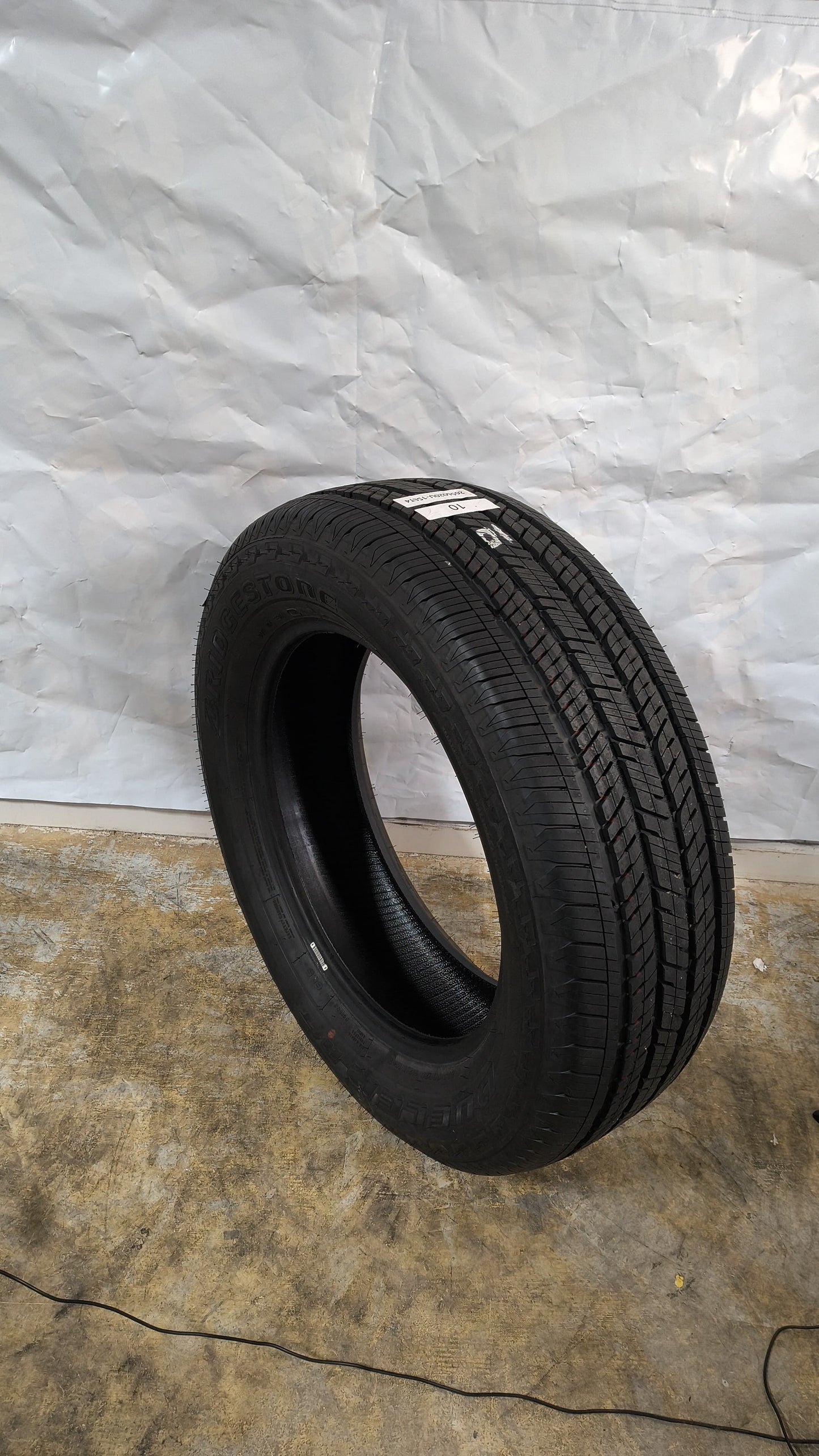 SET OF 4 - 265/60R20 Bridgestone Dueler H/T - Used Tires