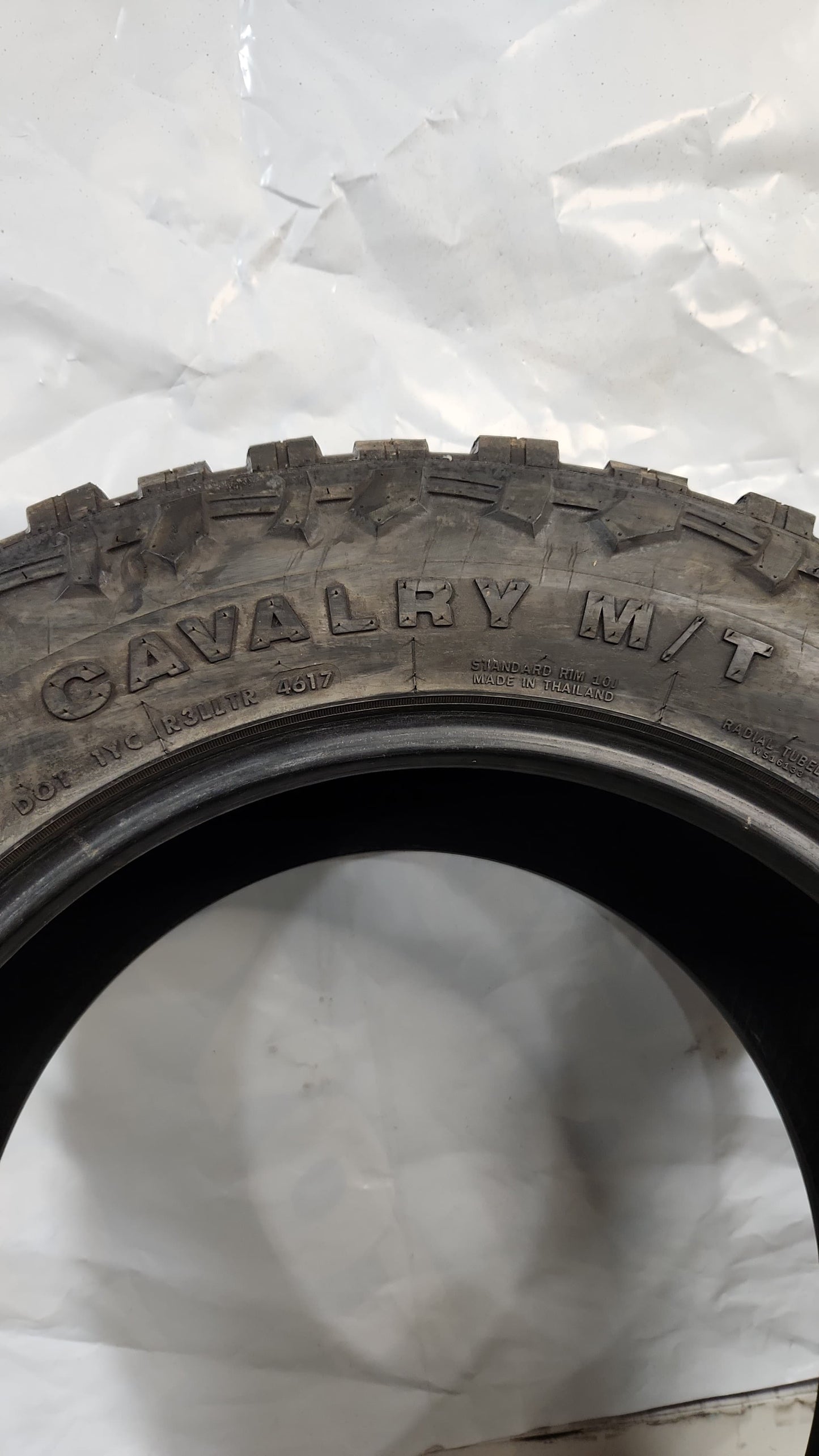 Used Tire- 35X12.50R20 Roadone Cavalry M/T 7/32