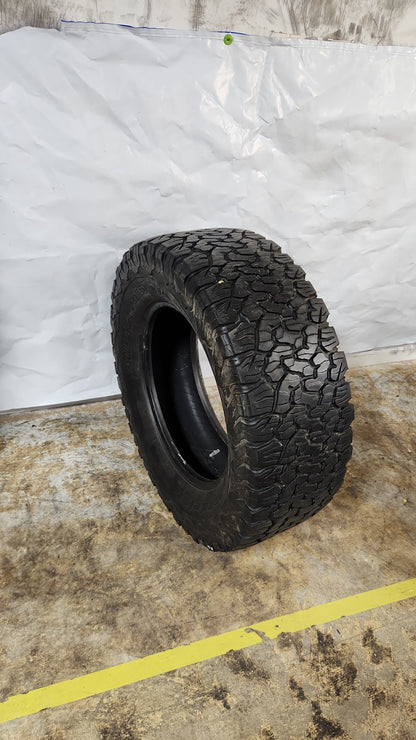 Used Tire - 325/60R20 BFGoodrich All-Terrain T/A KO2 7/32