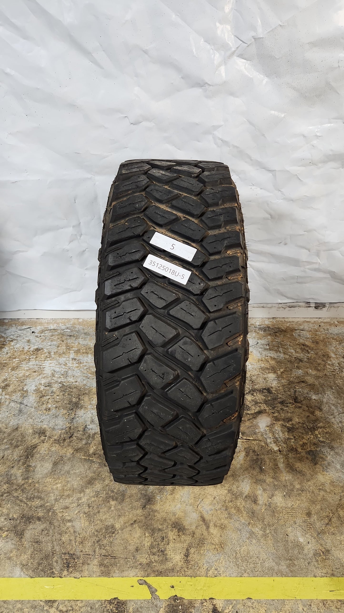 Used Tire - 35X12.50R18 Firestone Destination M/T2 13/32