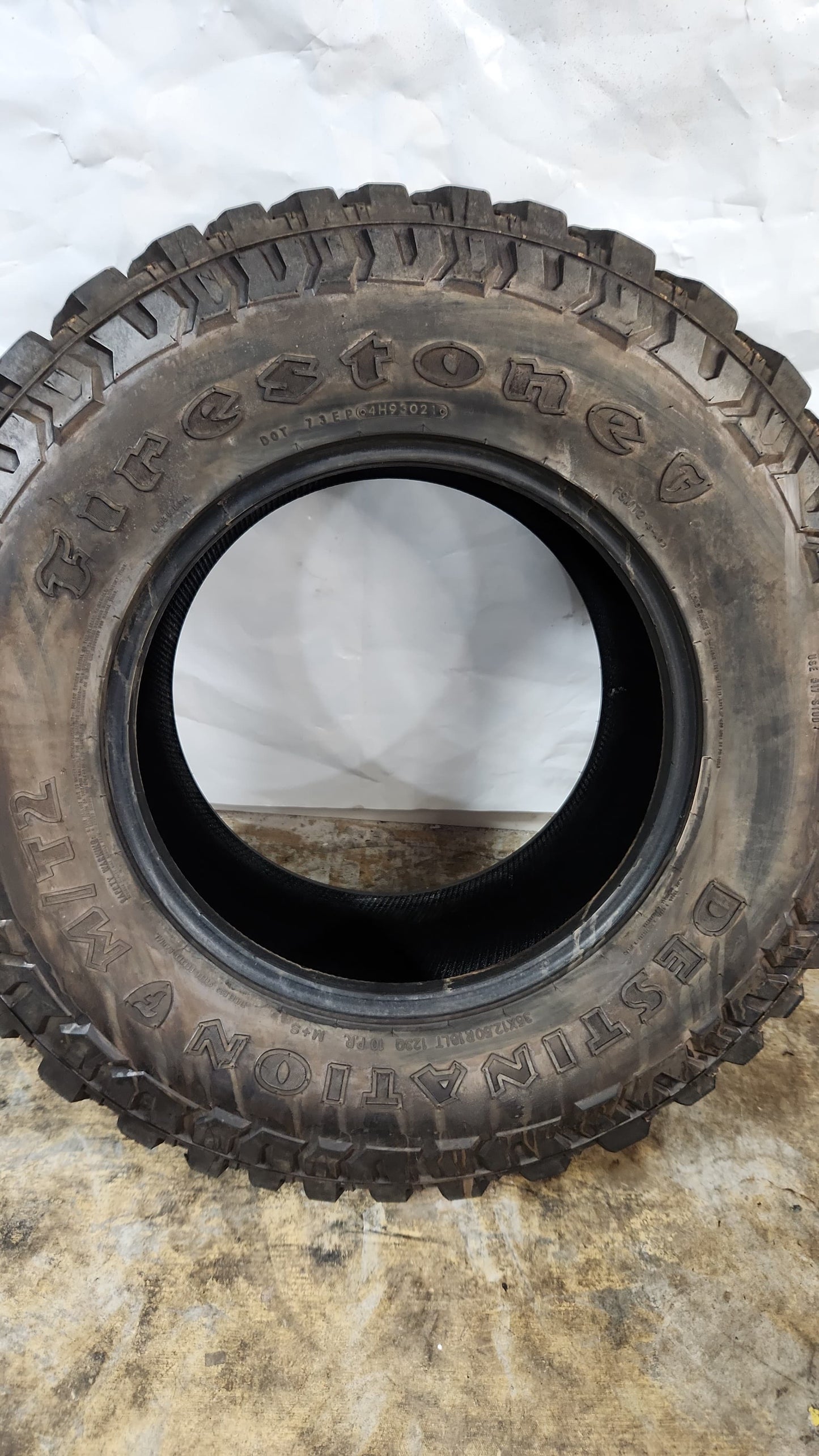 Used Tire - 35X12.50R18 Firestone Destination M/T2 13/32
