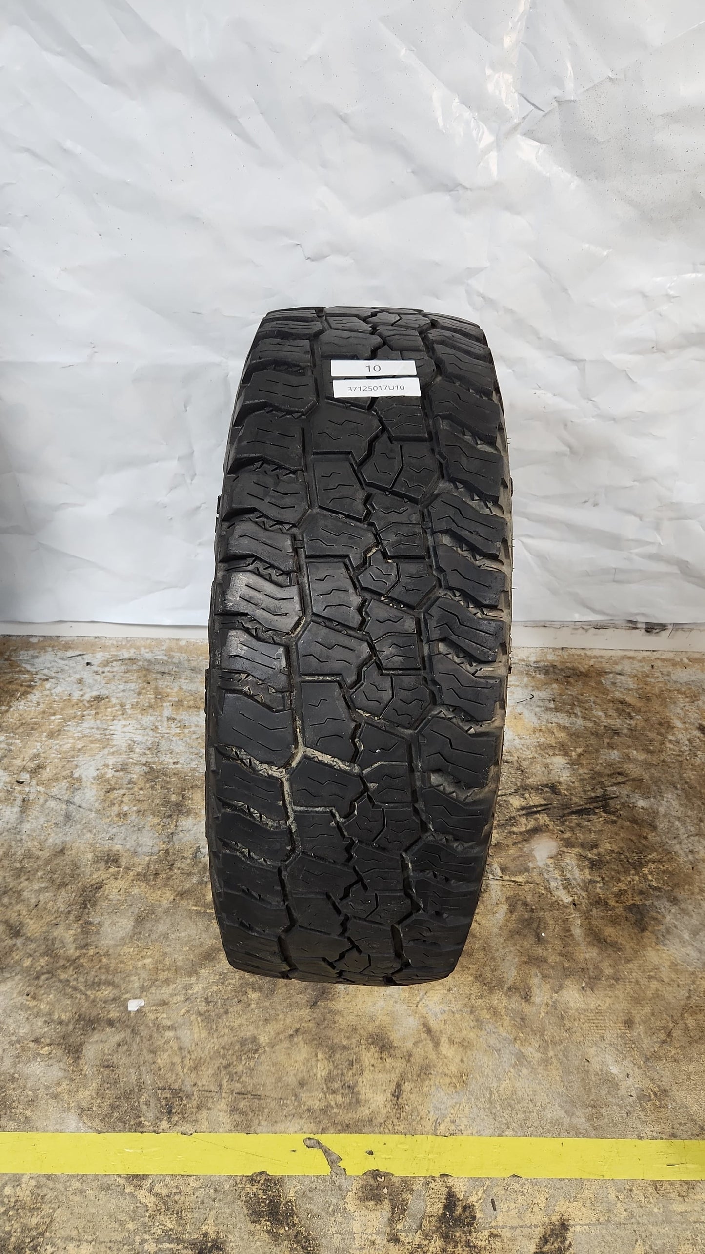 Used Tire- 37X12.50R17 Mickey Thompson Baja Boss A/T 9/32