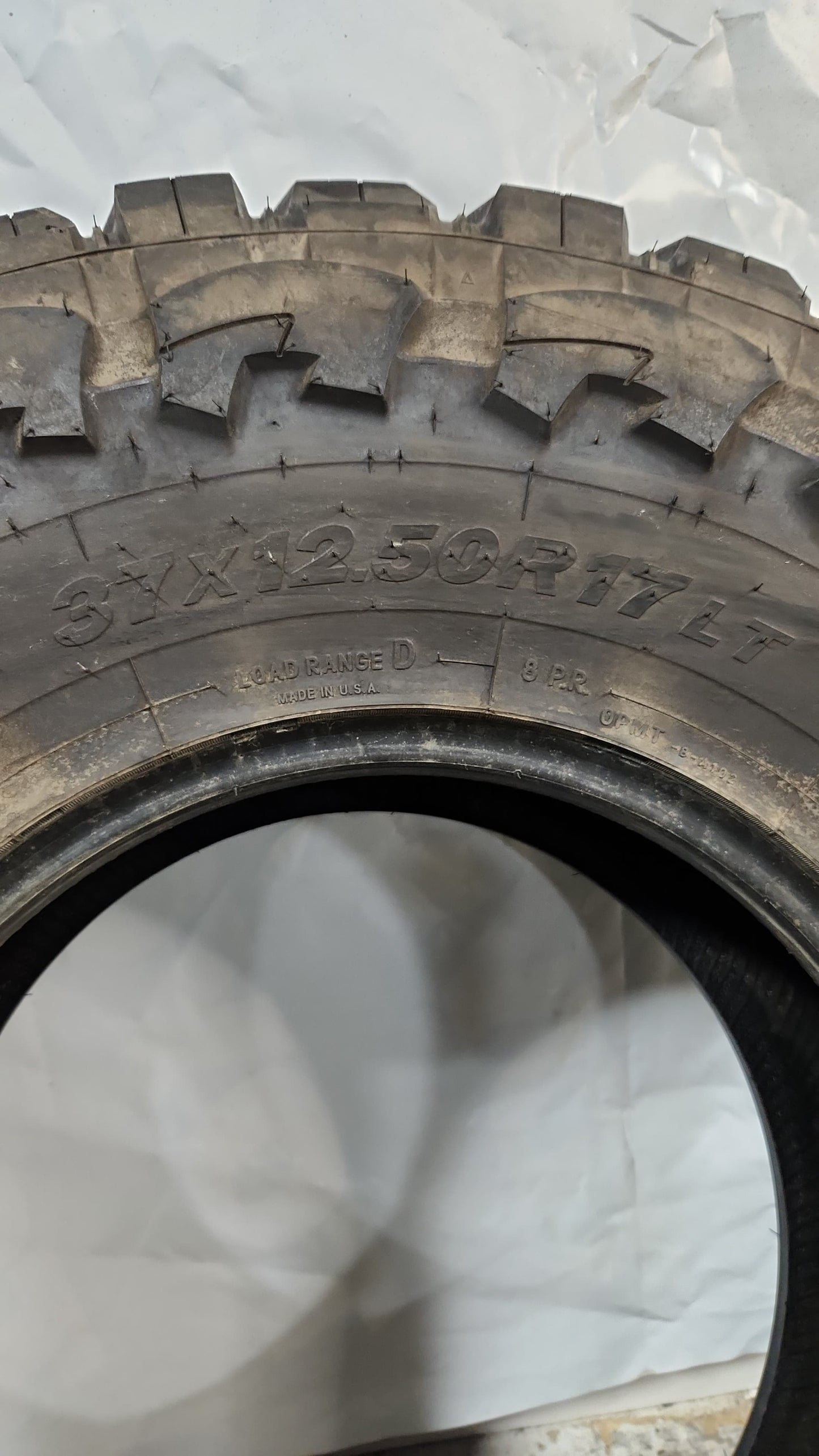 Used Tire - 37X12.50R17 Toyo Open Country M/T 7/32