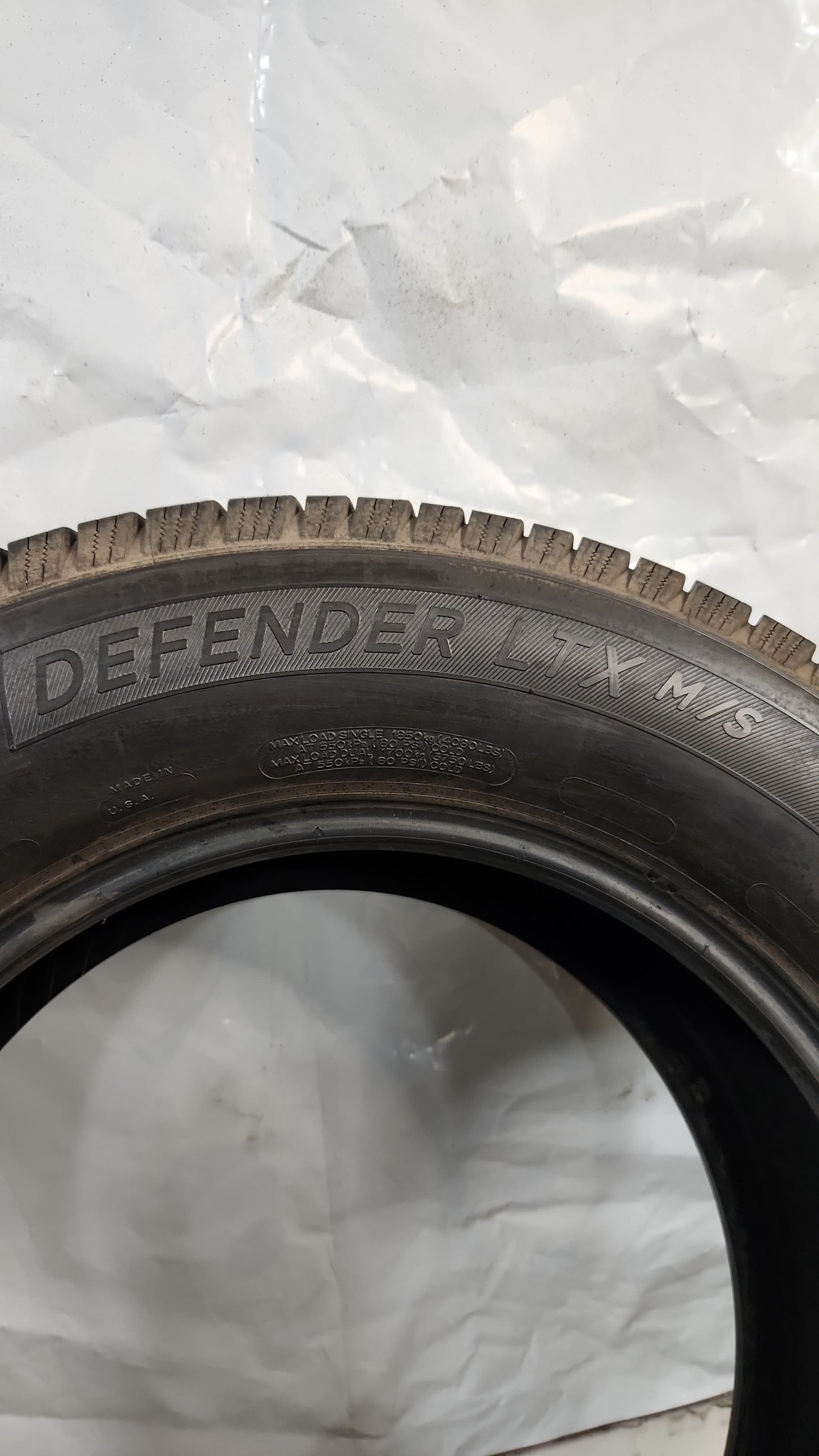 Used Tire - 295/65R20 Michelin Defender LTX M/S