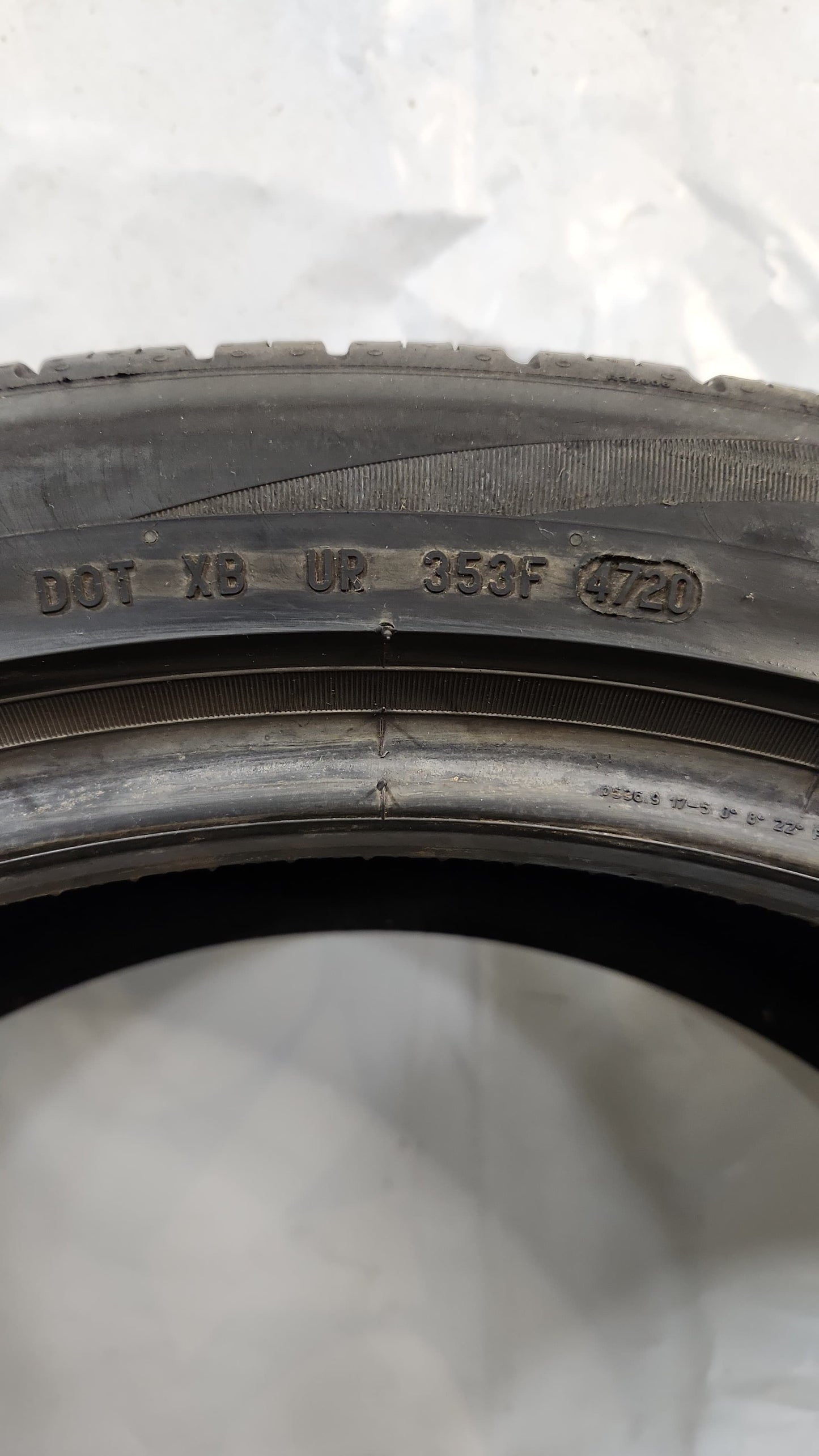 Used Tire - 245/45R21 Pirelli Scorpion Zero All Season