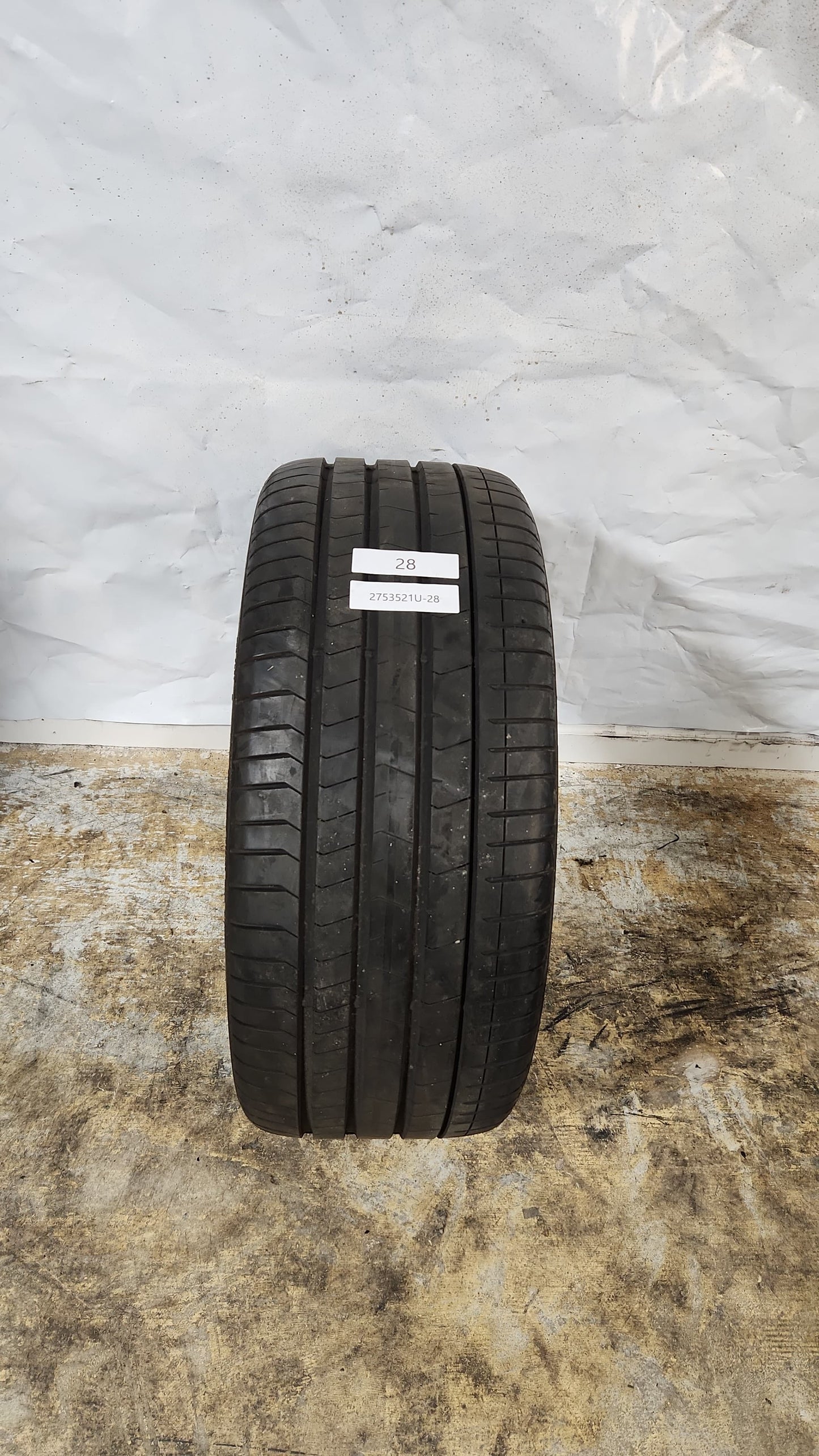 Used Tire - 275/35R21 Pirelli PZero