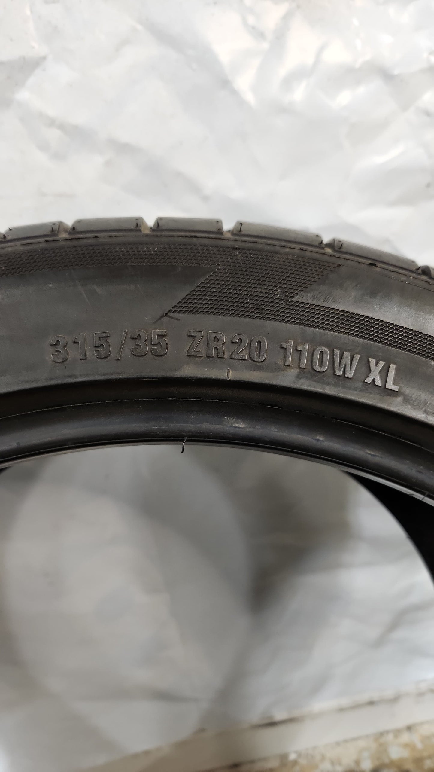 Used Tire - 315/35R20 Accelera IOTA-ST68