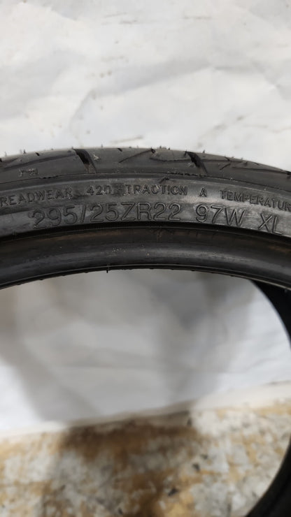 Used Tire - 295/25R22 Venom Power RAGNAROK GTS 7/32