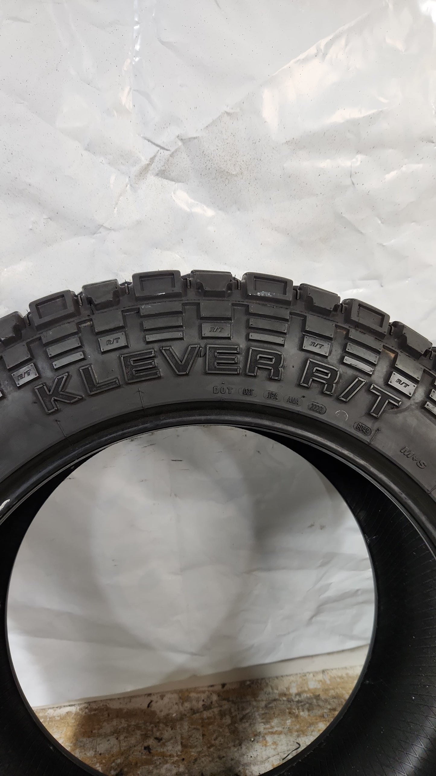 Set of 2 - 37X12.50R22 Kenda Klever R/T - Used Tires