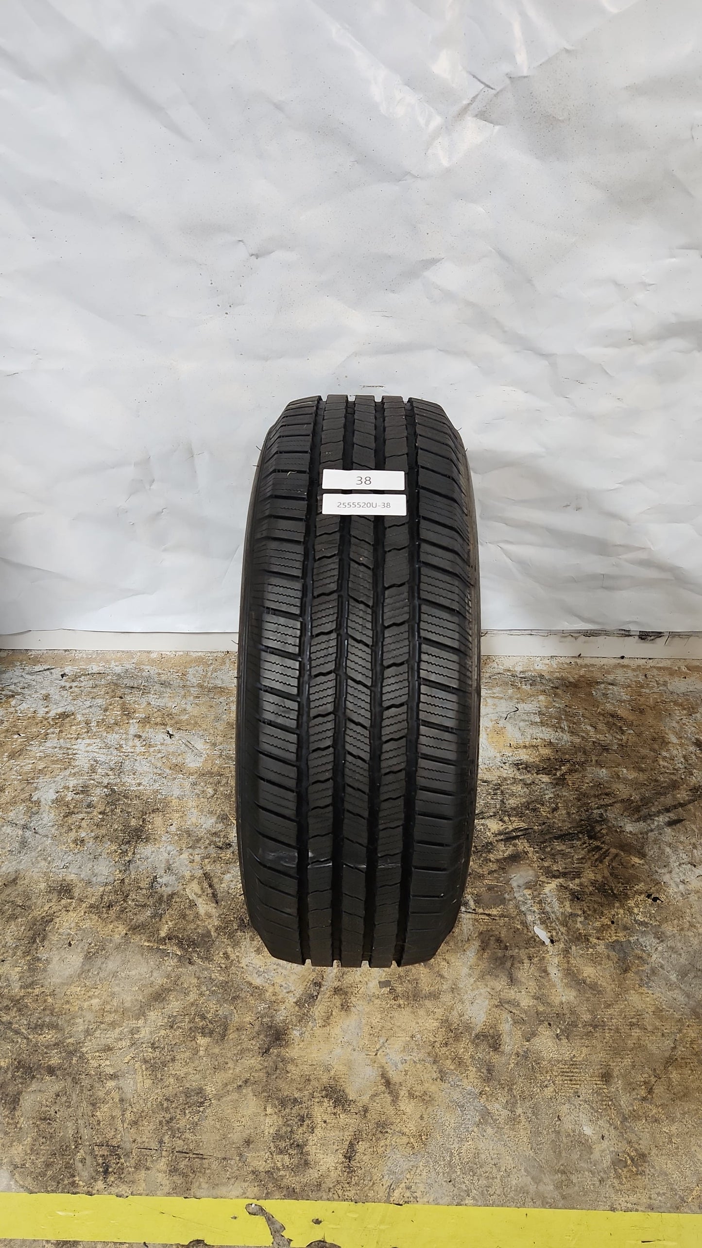 Used Tire - 255/55R20 Michelin Defender LTX M/S 7/32