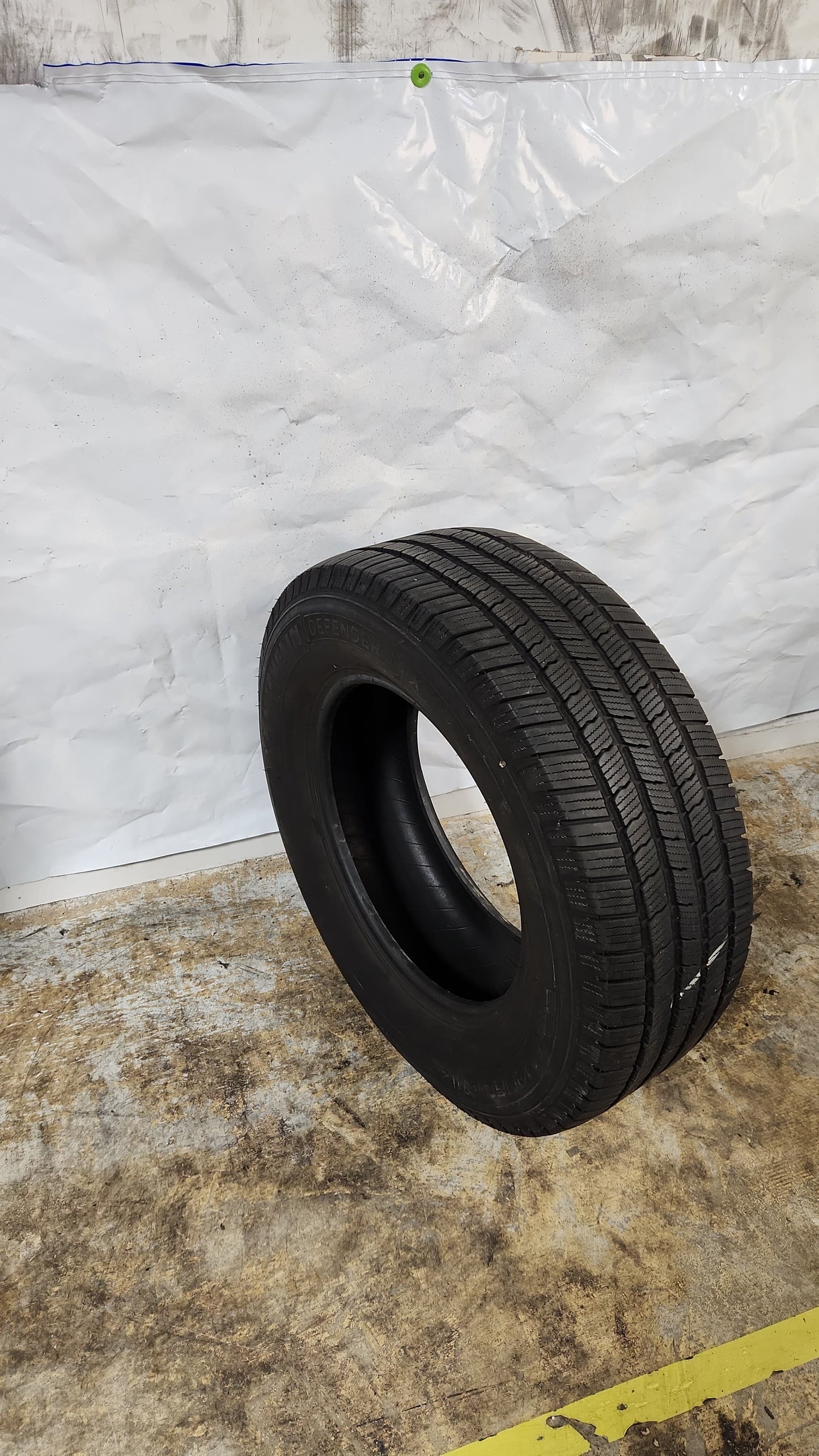 Used Tire - 275/65R18 Michelin Defender LTX M/S