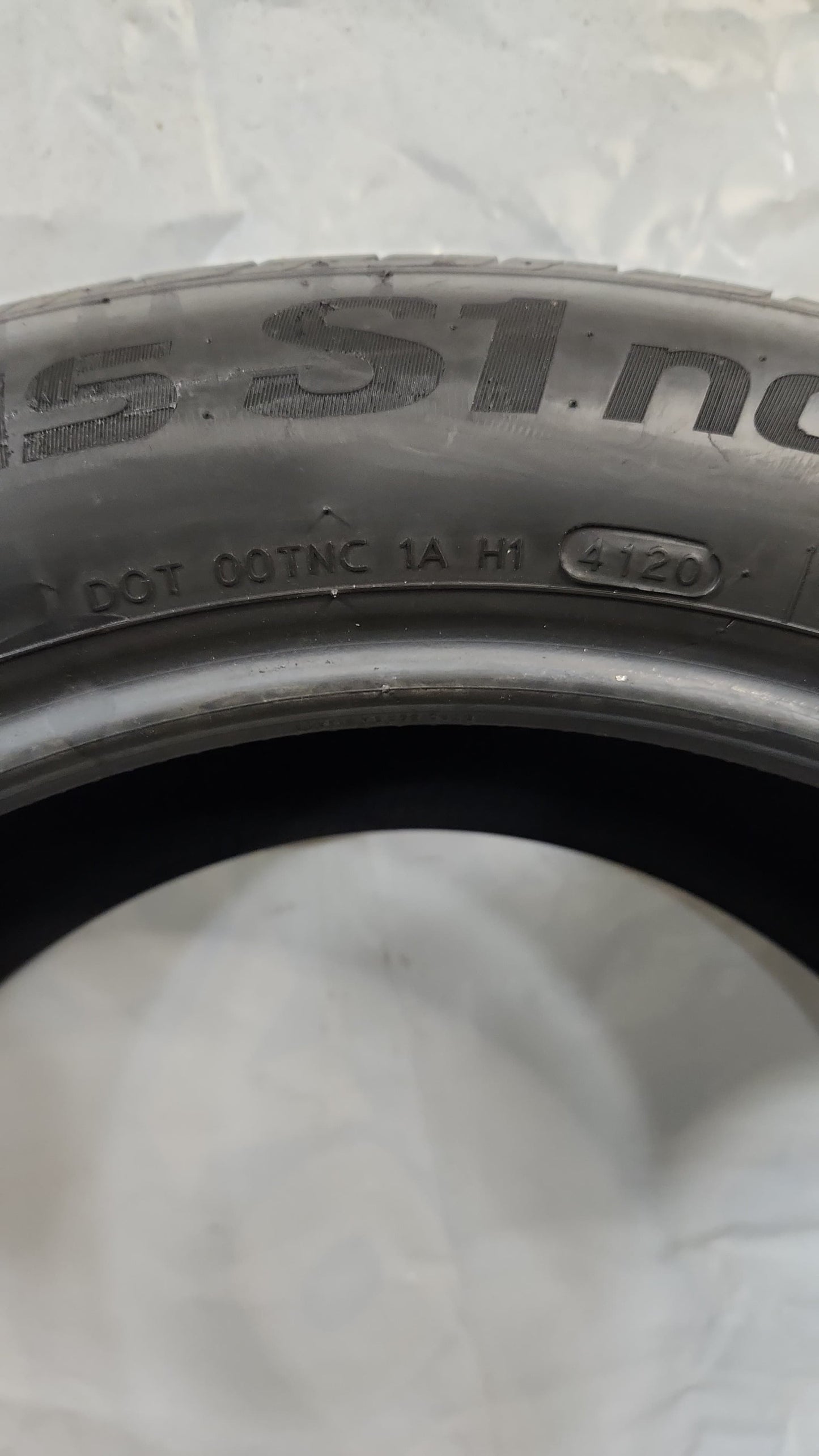 Used Tire - 255/55R20 Hankook Ventus S1 Noble 2