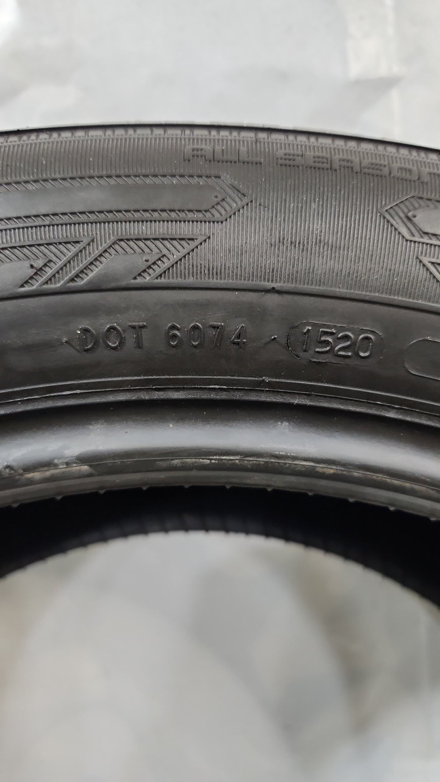 Used Tire - 255/55R20 Nokian Tyres eNTYRE C/S