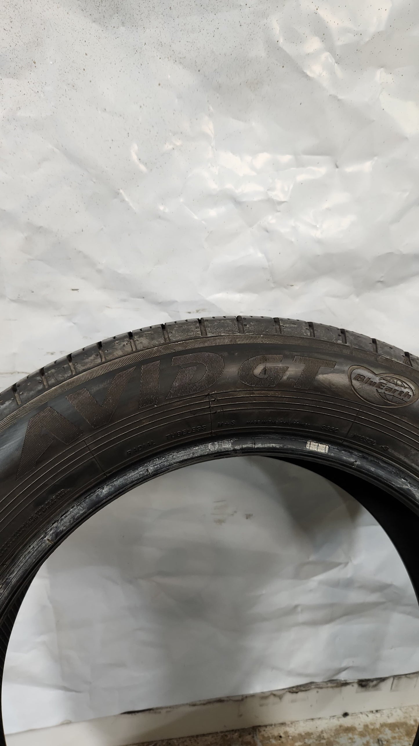 Set of 2 - 225/60R18 Yokohama AVID GT BluEarth - Used Tires