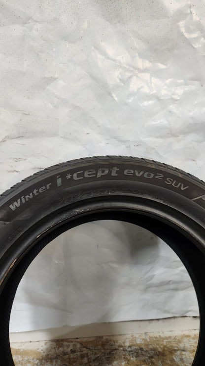 Used Tire - 235/55R18 Hankook Winter I*cept evo 2 SUV