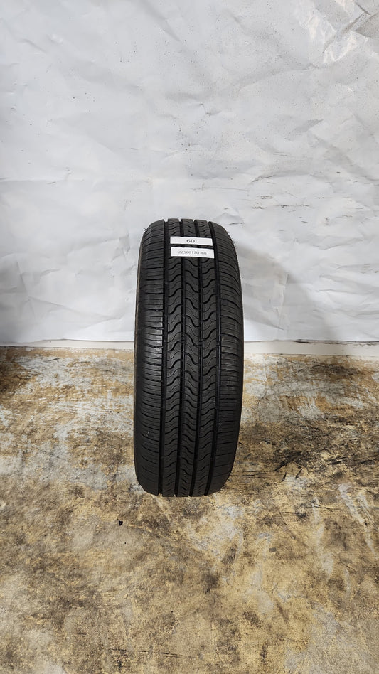 Used Tire - 225/60R17 Firestone All Season