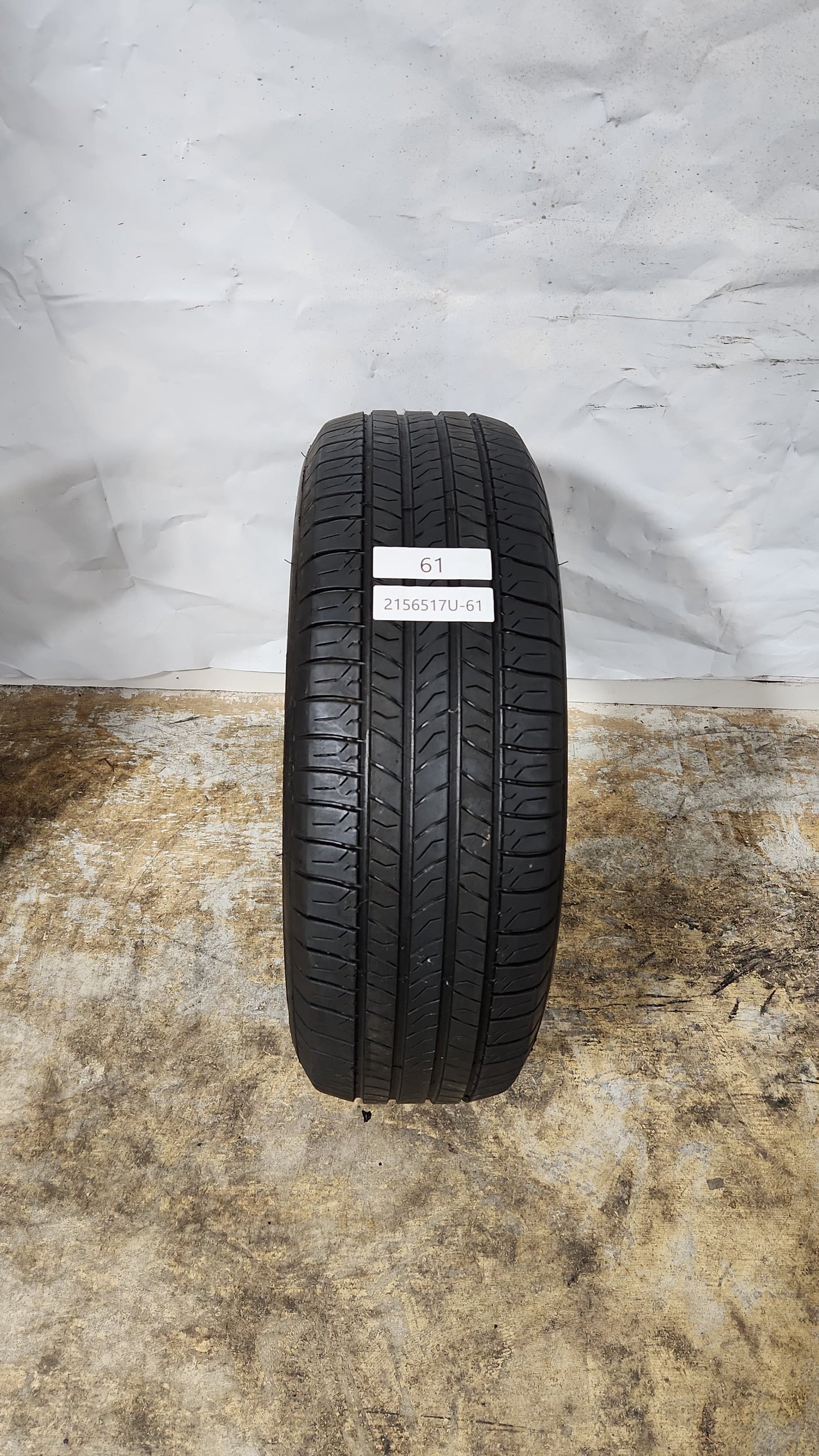 Used Tire - 215/65R17 Michelin Energy Saver A/S