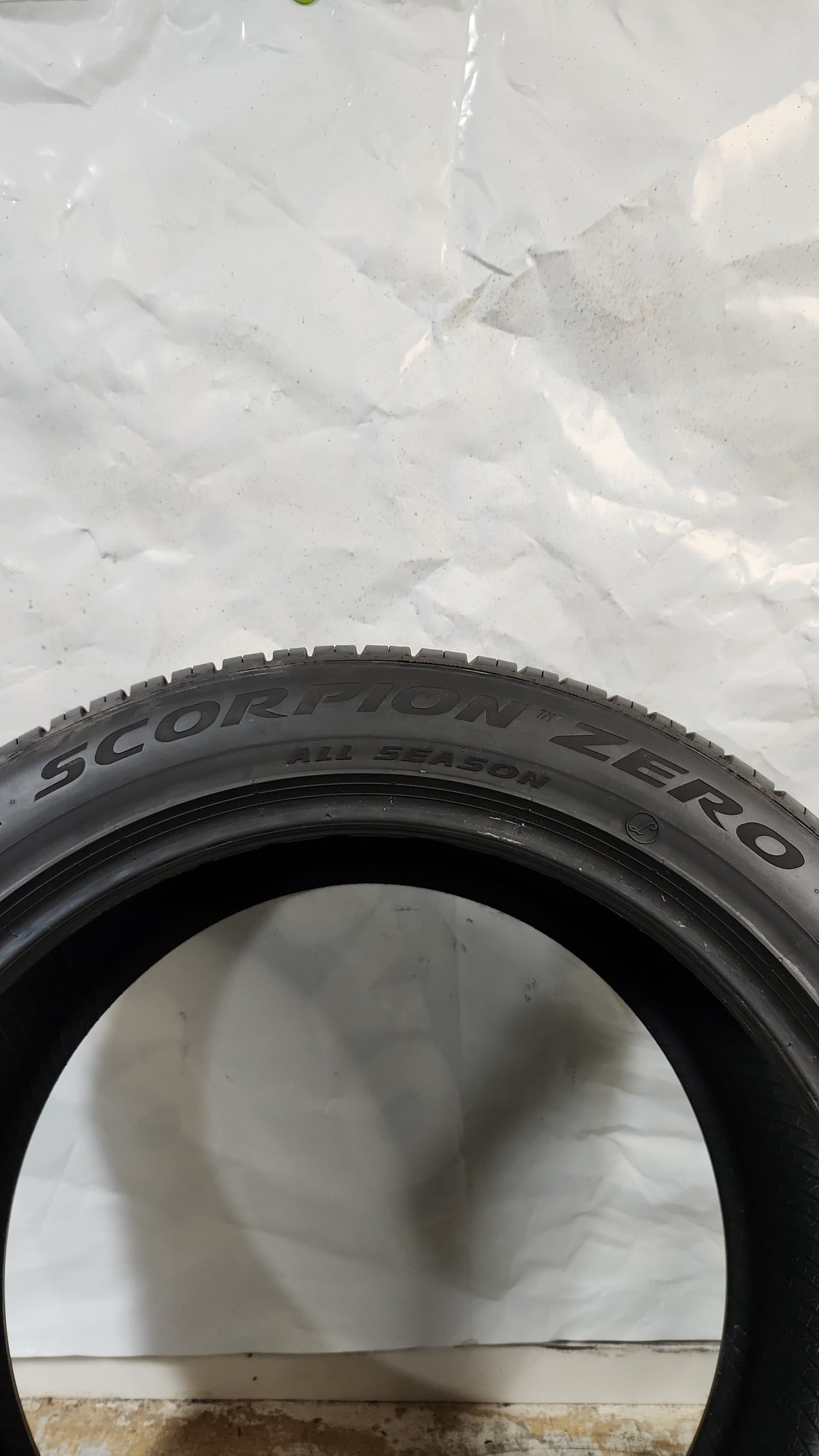Used Tire - 315/40R21 Pirelli Scorpion Zero All Season