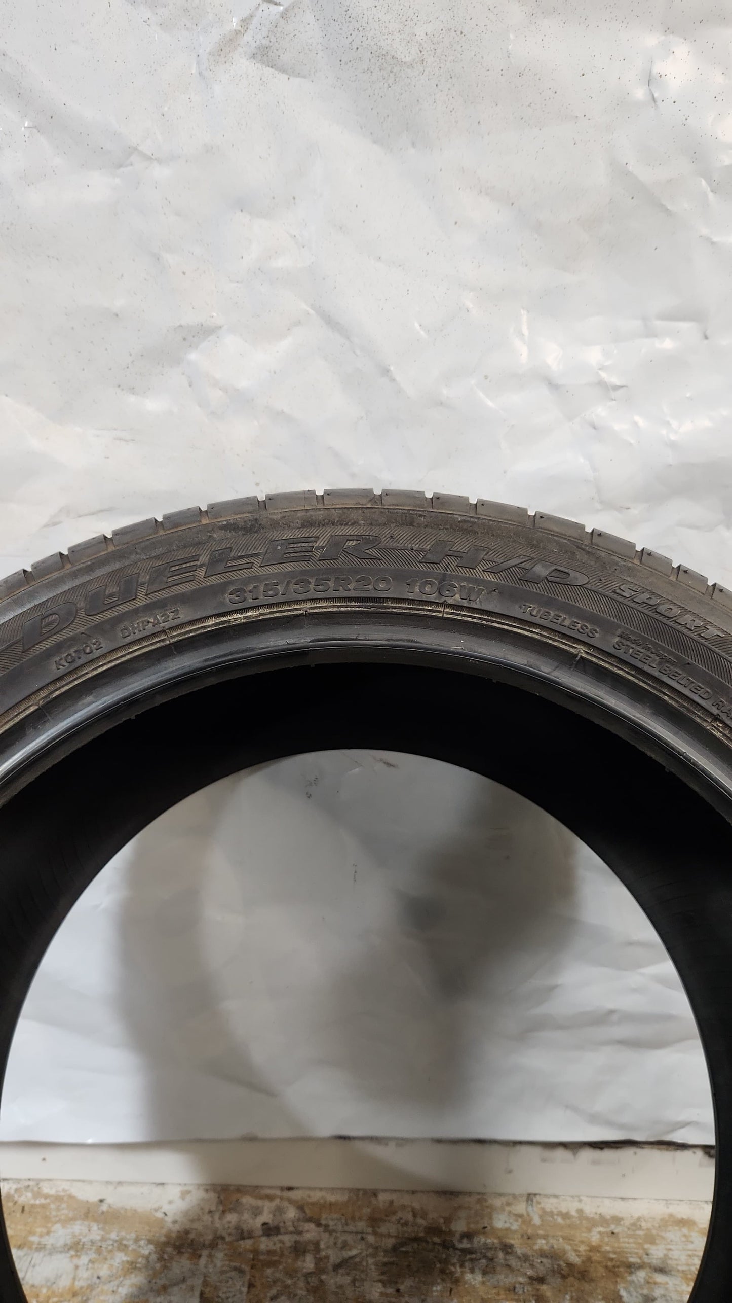 Set of 2 - 315/35R20 Bridgestone Dueler H/P Sport 8/32 - Used Tires
