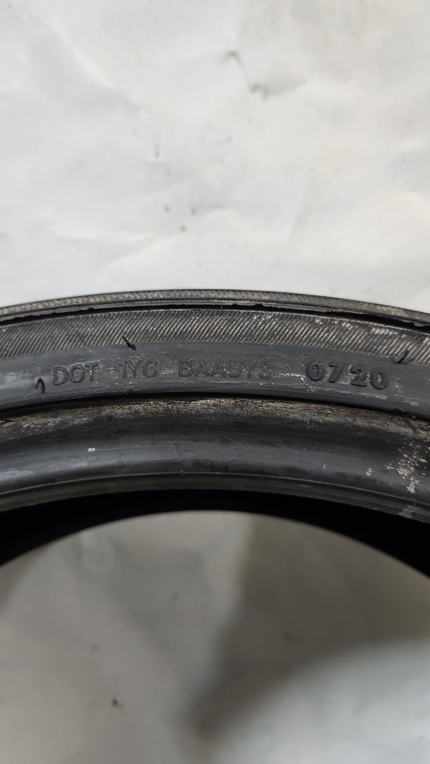 Set of 2 - 255/30R22 Zenna Argus UHP 7/32 - Used Tires