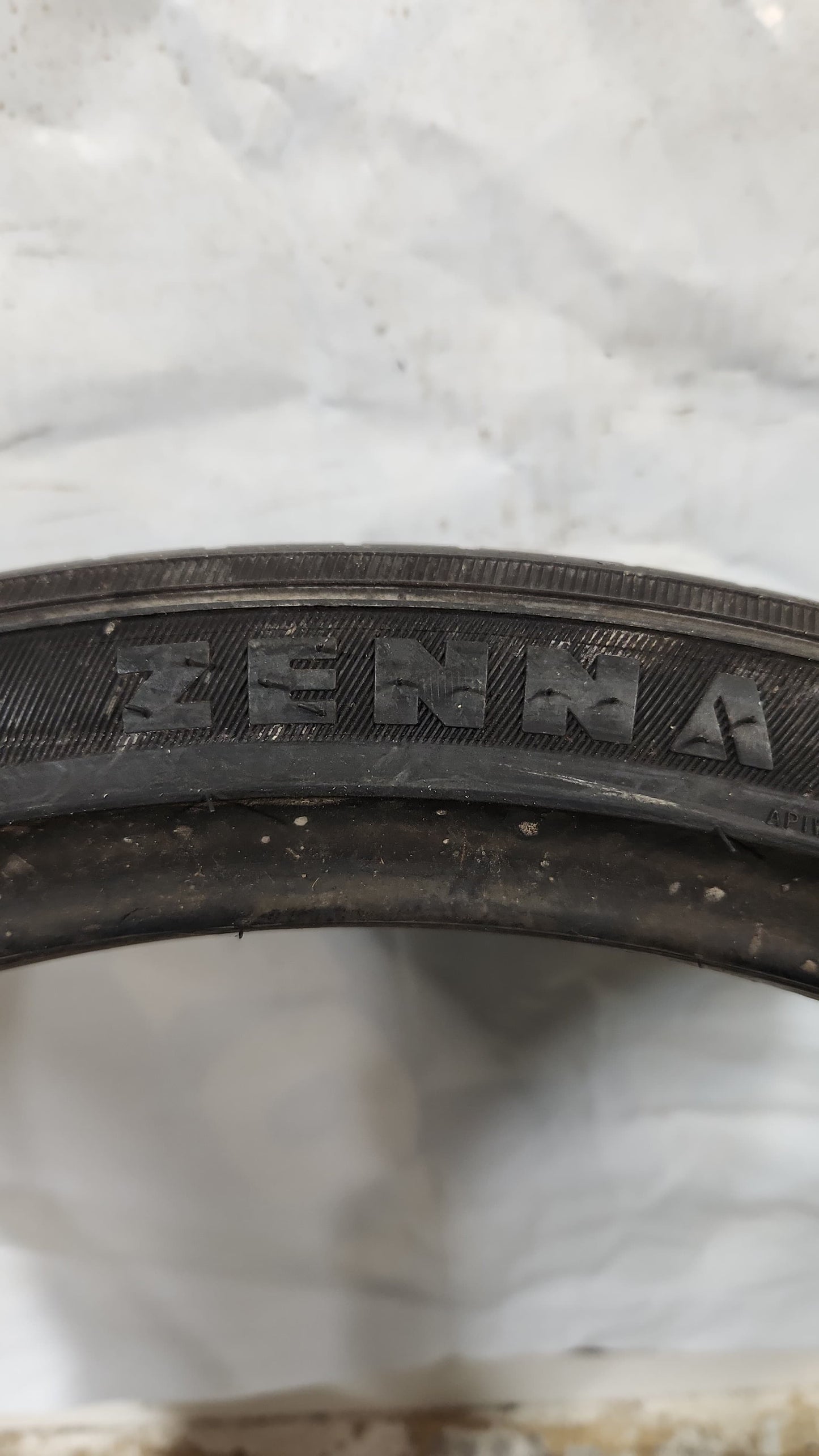 Set of 2 - 255/30R22 Zenna Argus UHP 7/32 - Used Tires