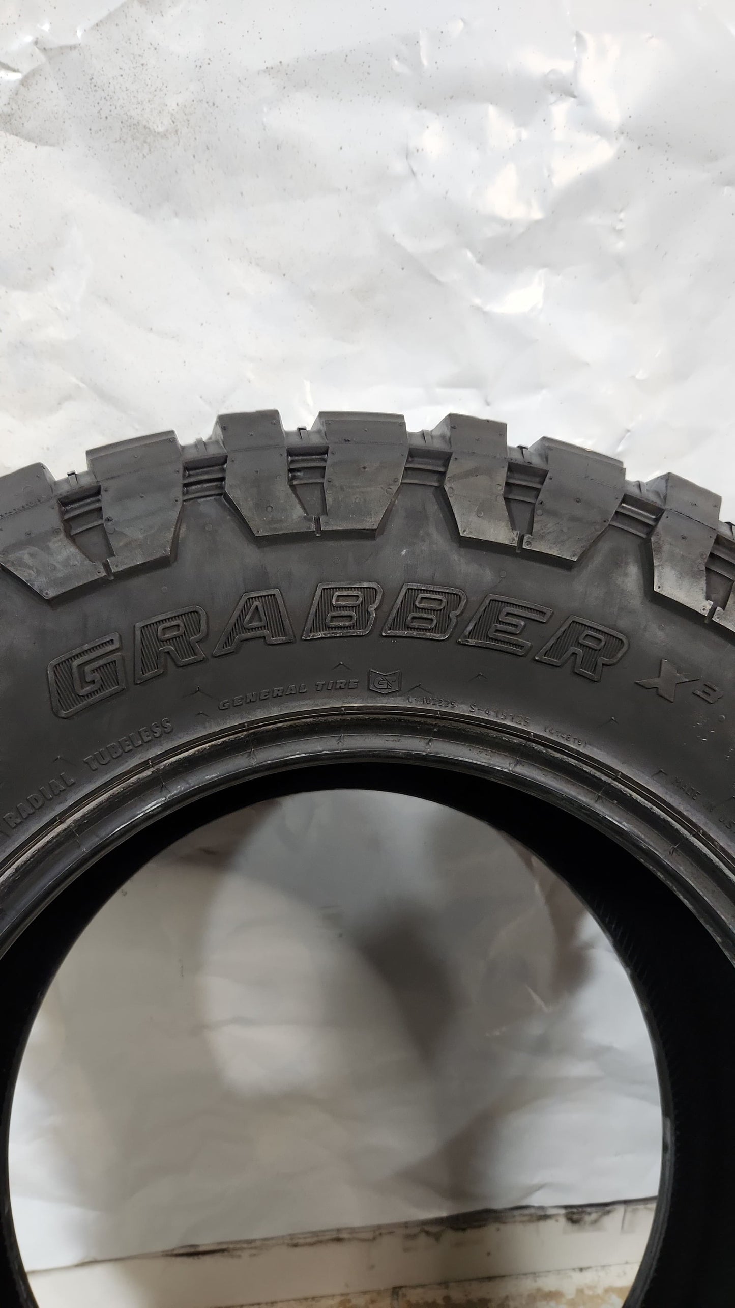 Used Tire - 33X12.50R17 General Grabber X3