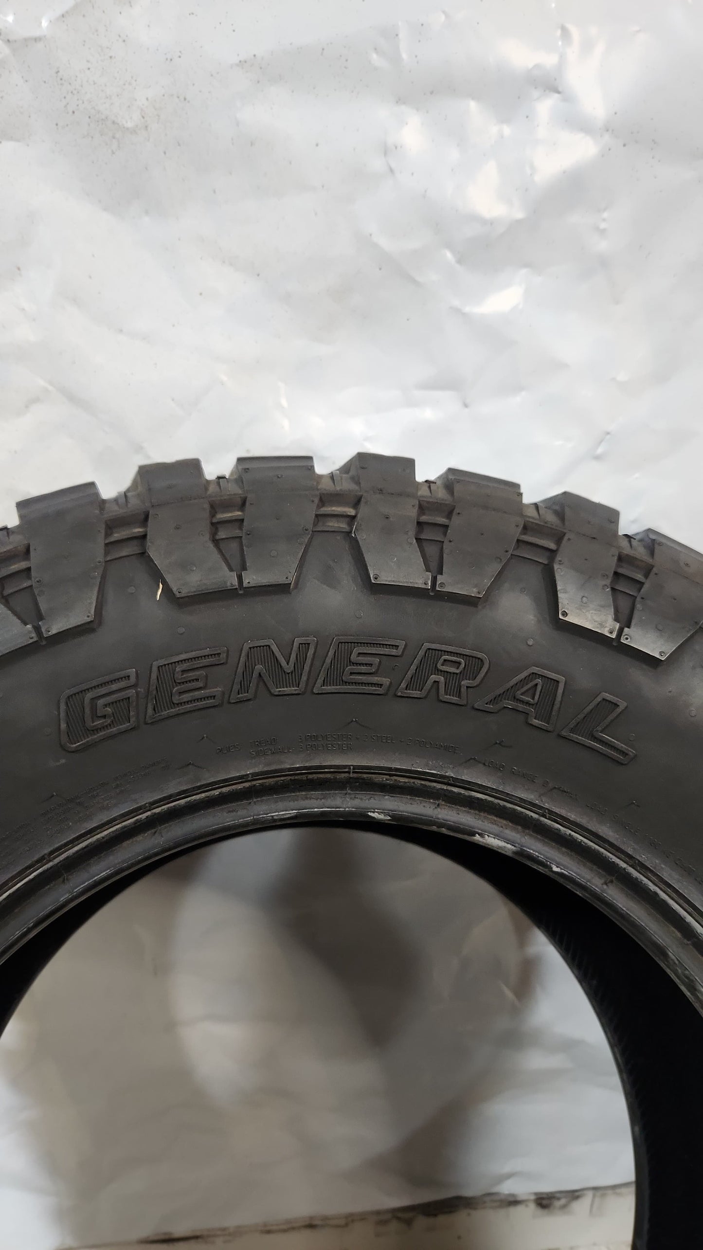 Used Tire - 33X12.50R17 General Grabber X3