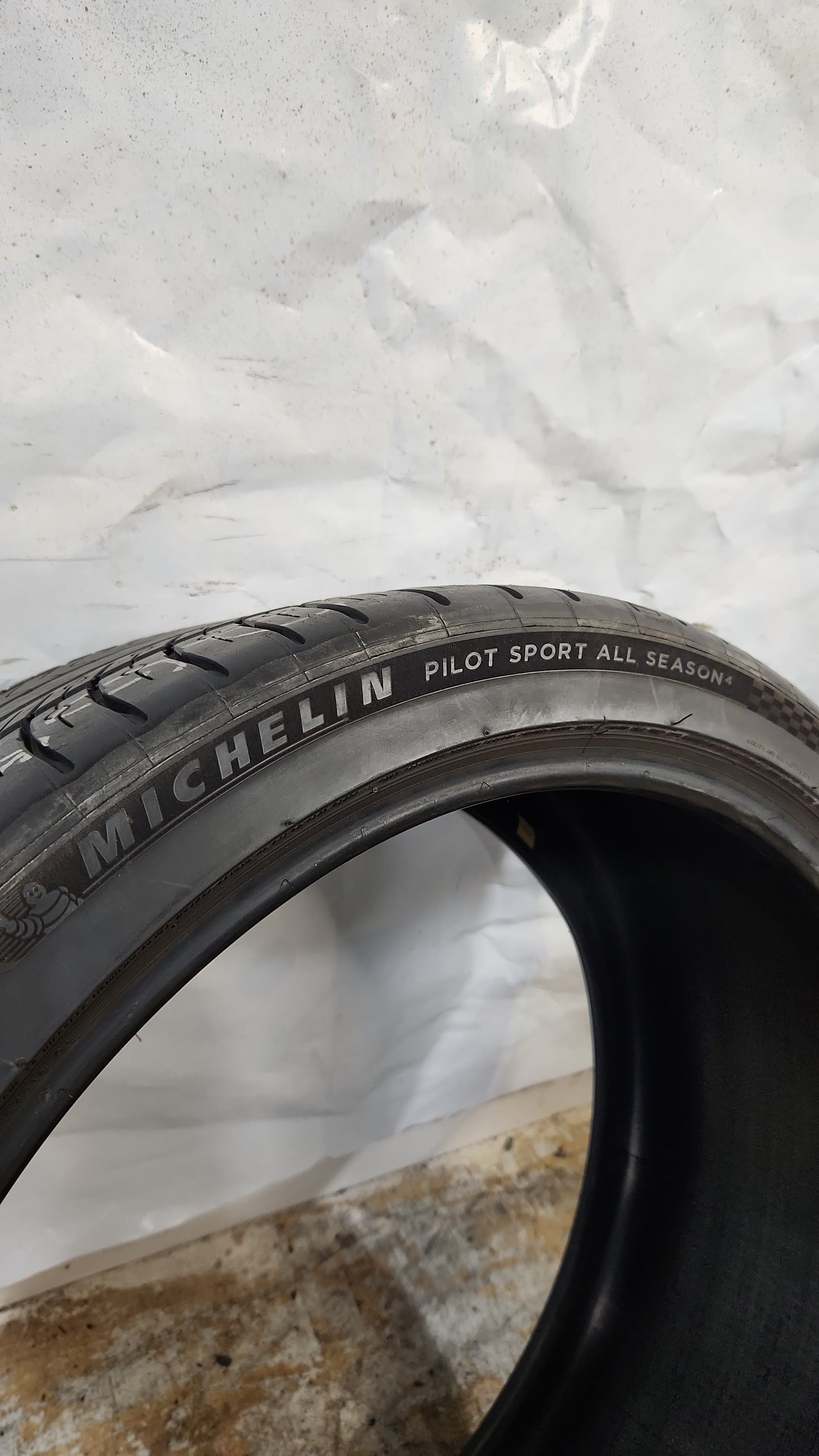 Used Tire - 265/35R21 Michelin Pilot Sport All Season 4