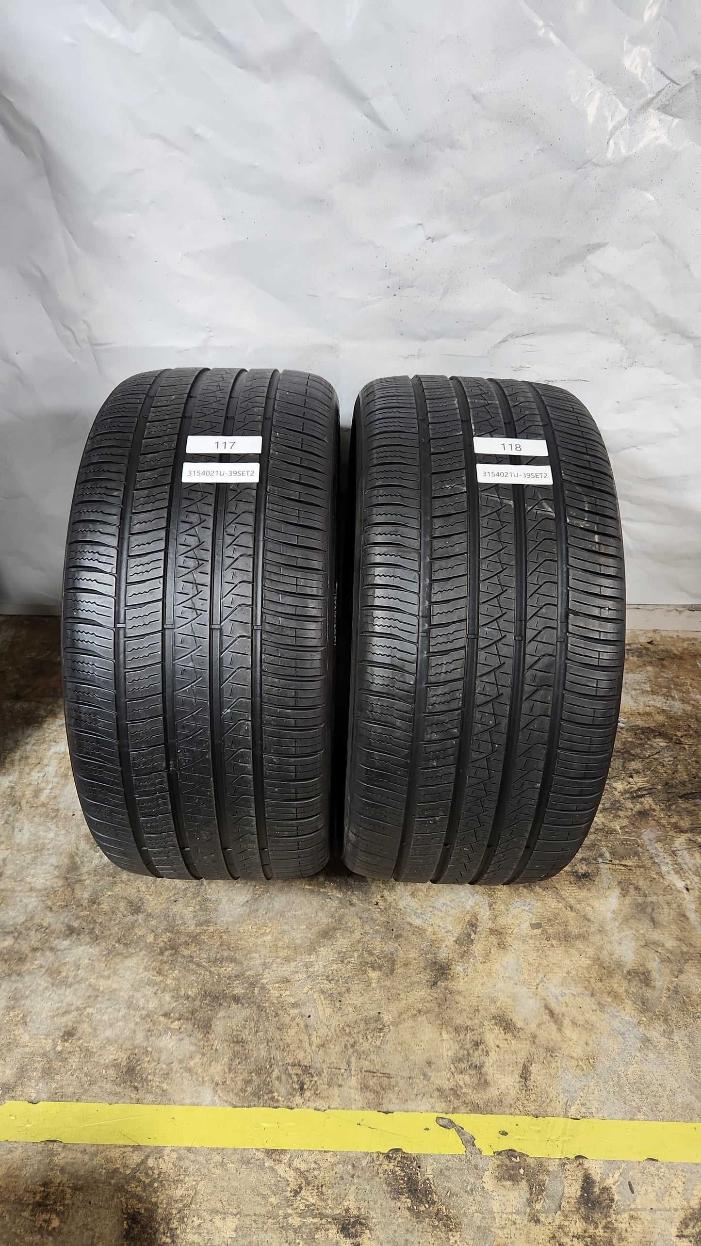 Set of 2 - 315/40R21 Pirelli Scorpion Zero All Season - Used Tires